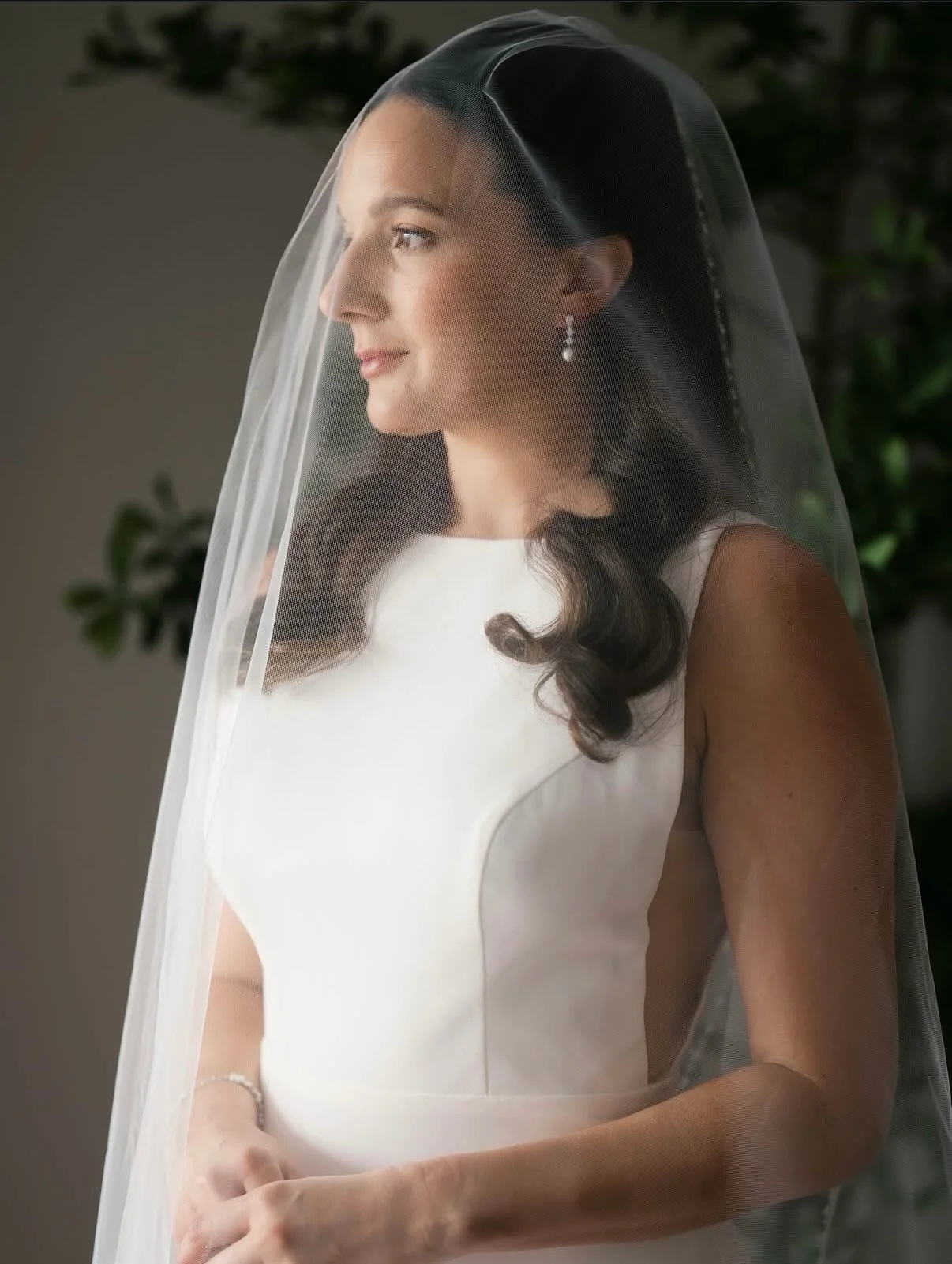 Becca&rsquo;s wedding day was the definition of timeless elegance. From her classic silhouette to the soft, romantic beauty details, every element felt effortless and refined. We loved creating a look that enhanced her natural beauty while complement