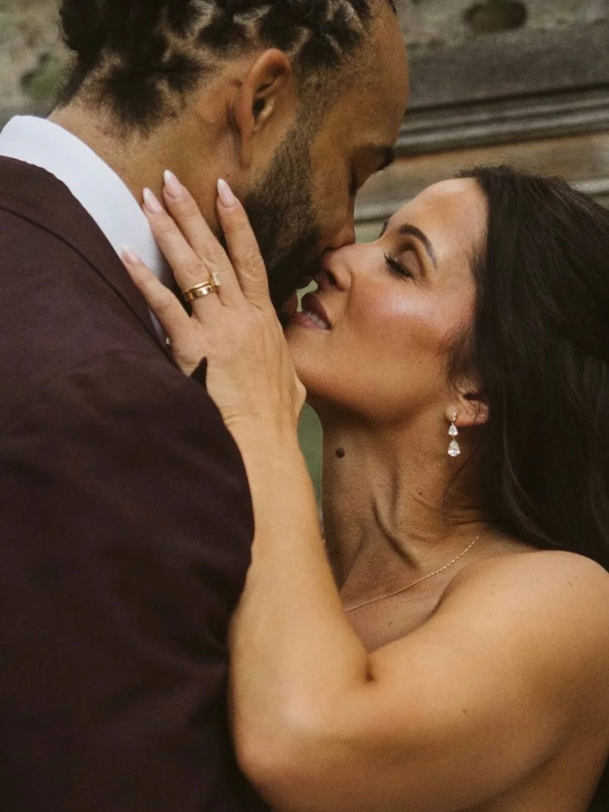 &ldquo;Everything held up perfectly through tears and dancing.&rdquo; 🤍

There&rsquo;s nothing we love more than hearing that our brides felt beautiful, confident, and completely themselves on their wedding day. Kylie envisioned a look that was poli