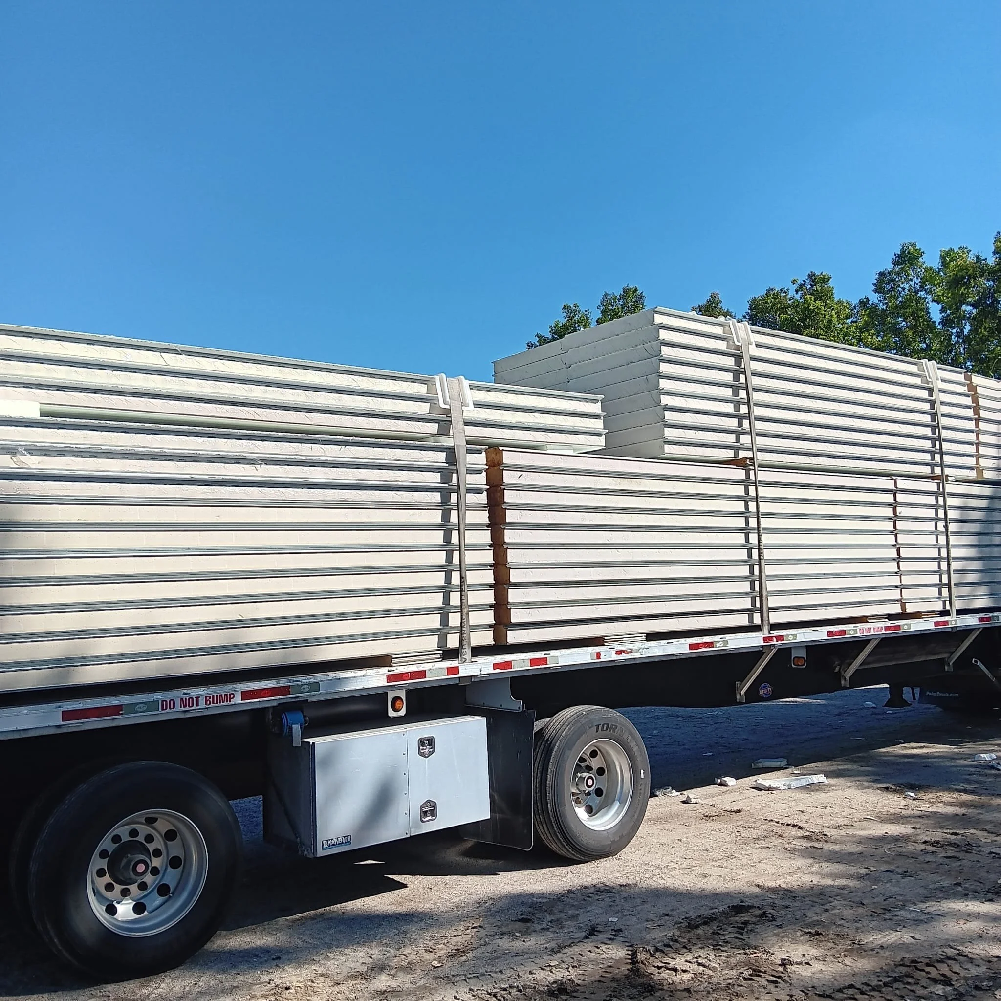 Enhance Your Carport with Aluminum Panels