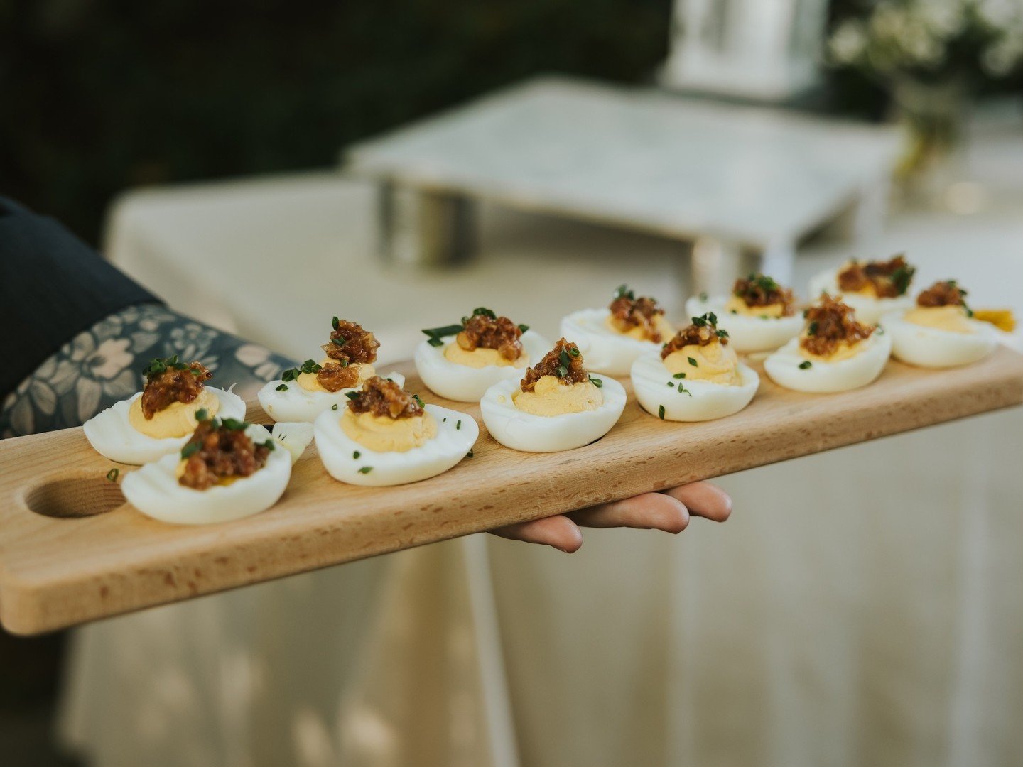 Your summer wedding at @vinehillhouse could look like this ➡️

Florals: @toripatocchifloraldesign
Photo: @emmanicolephotog
#summerwedding #2026bride #winecountrywedding #bayareaevents #weddingcatering