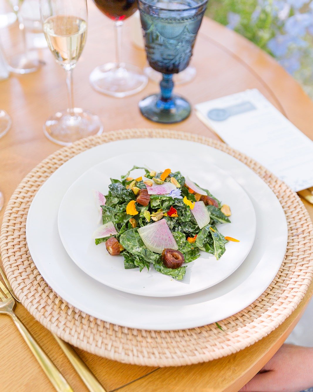 May wedding? Dinner could look like this ➡️

🥗 Baby Kale Salad with medjool dates, toasted pistachios, watermelon radish, and our green tahini dressing
🍗 Brick Chicken
🥔 Smashed &amp; Roasted Yukon Gold Potatoes and Sugar Snap Peas
🐟 Miso-Glazed 