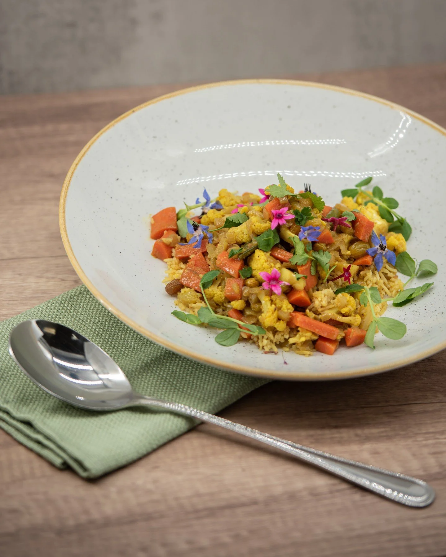 Savor the symphony of spices; where tradition meets elegance in every bite! Elevate your celebrations with our luxurious Indian Menu, crafted to delight!

#IndianWedding #Indiancatering #sonomacounty #Indianmenu