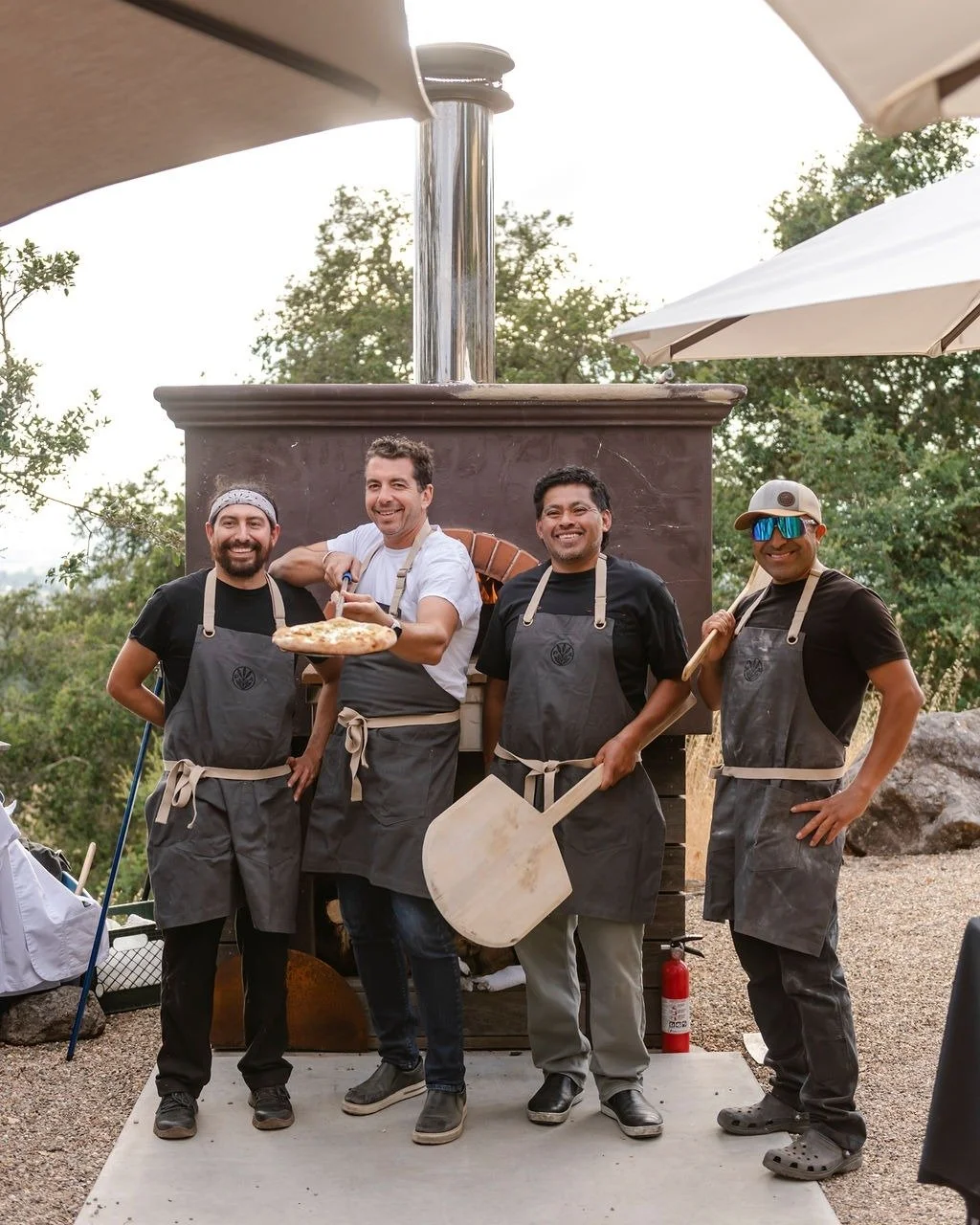 Wood-fired pizza parties at the Paradise Ridge Winery Sunset Overlook has the best vibes in town! 🌅
 
photos: @alicia_parks_photography
#woodfirepizza #cheflife # sonomacounty #farmtotable