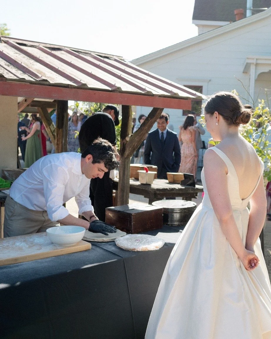 What&rsquo;s true love, you ask? Making your bride a pizza on your wedding day 🍕💍

Venue: olympiasvalleyestate
Photography: @thejustinjay
Planning: @bravoweddings
#sonomacountycatering #winecountrywedding #weddingpizza #vogueweddingvenue #bayareaev