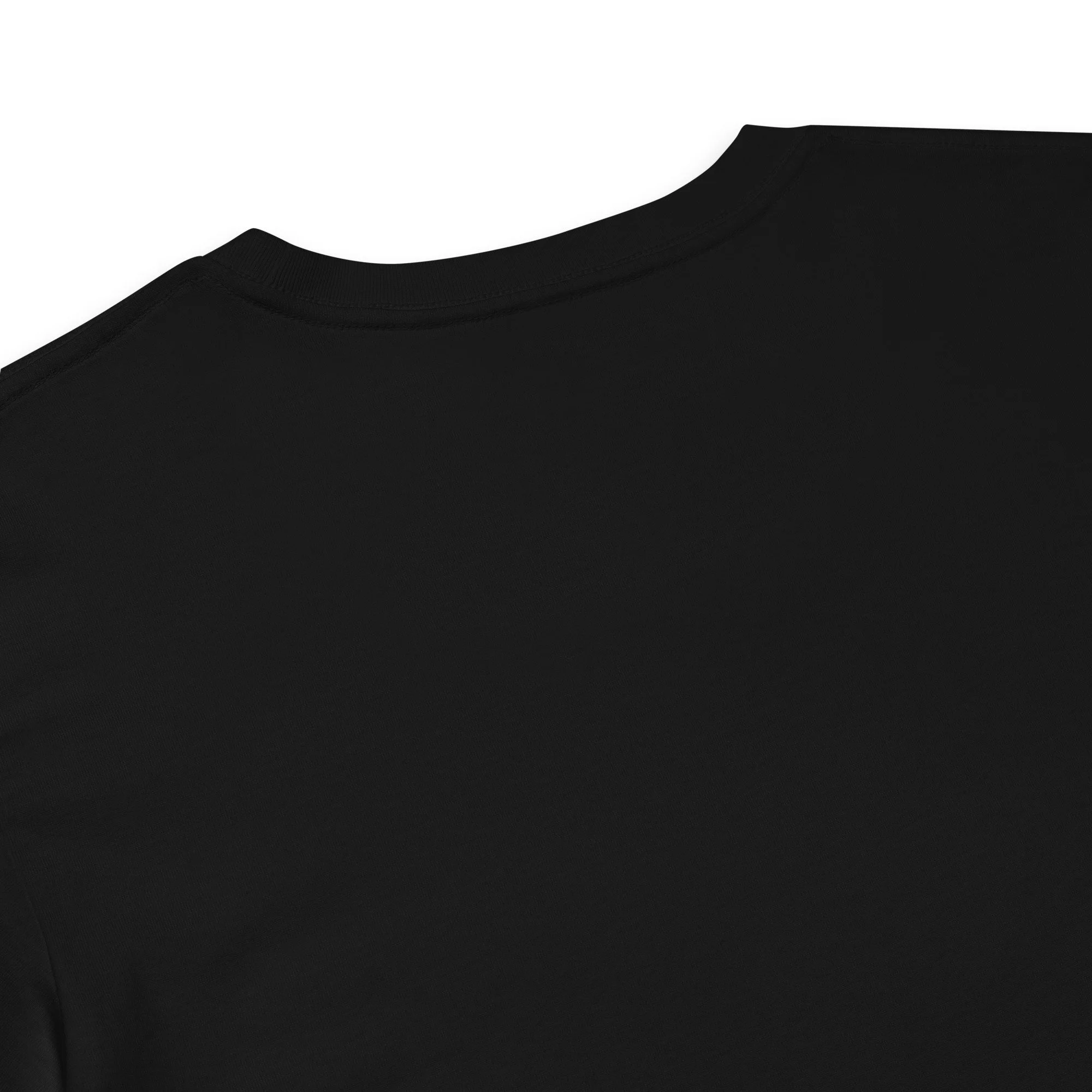 womens-crop-top-black-product-details-2-6a33210fcb7a8.jpg