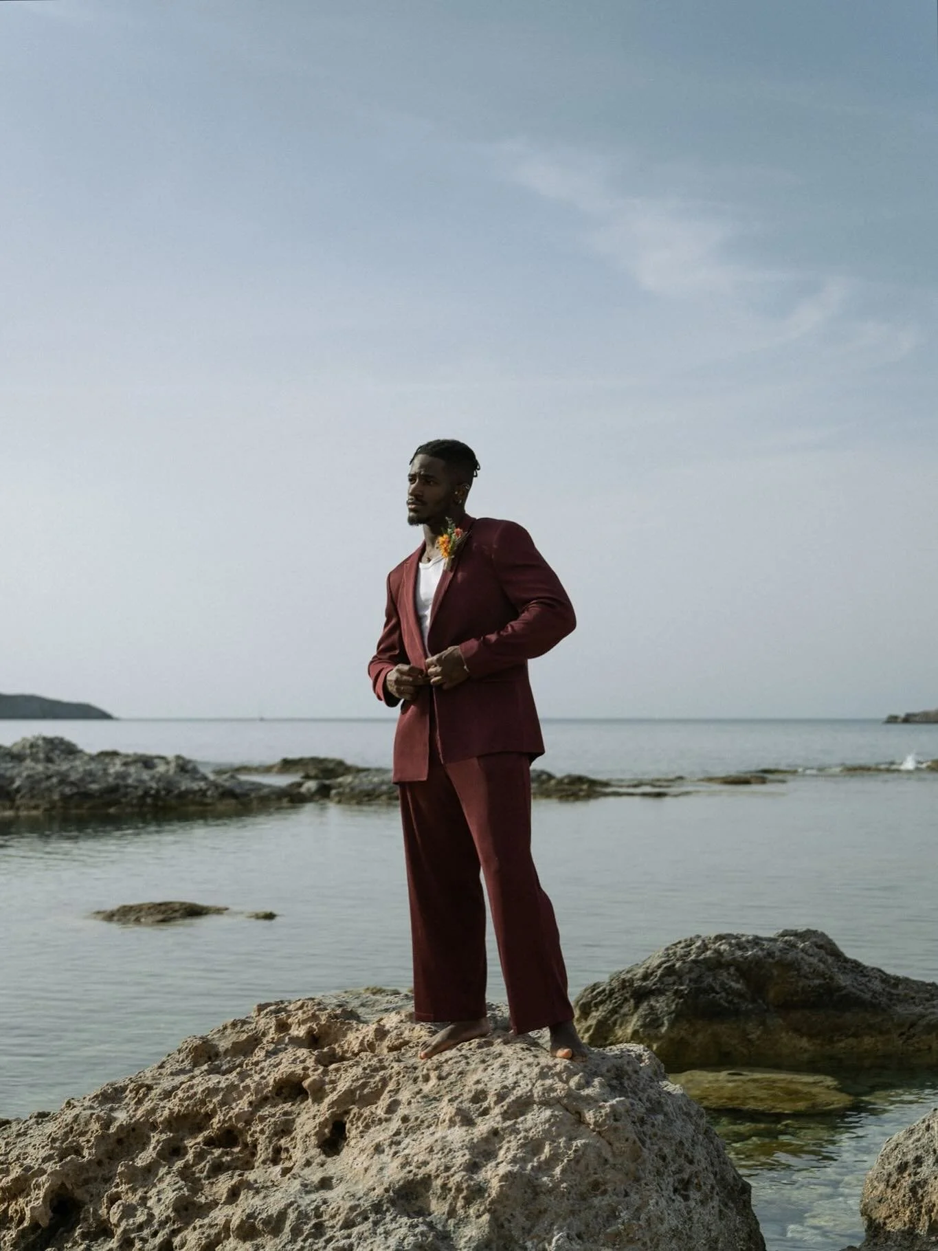 digital + super 8 

milos feels like another world: lunar-like landscapes, and hidden coves where the sea shifts from turquoise to deep sapphire.

for weddings and elopements, it&rsquo;s more than a backdrop &mdash; it&rsquo;s an atmosphere. 

quiet,