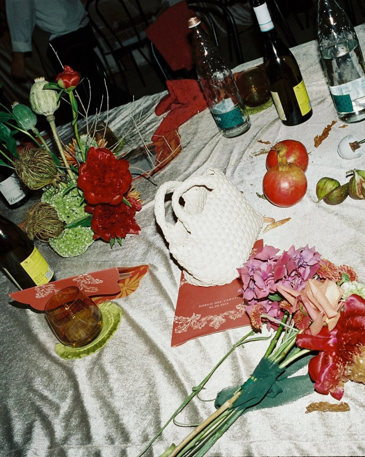 a little sneak peek into the most gorgeous Sicilian wedding last summer. 

breathtaking florals + tablescapes, and intentional design + details from a perfect multi-day celebration.

a mix of film + digital frames.

taken whilst second shooting for @