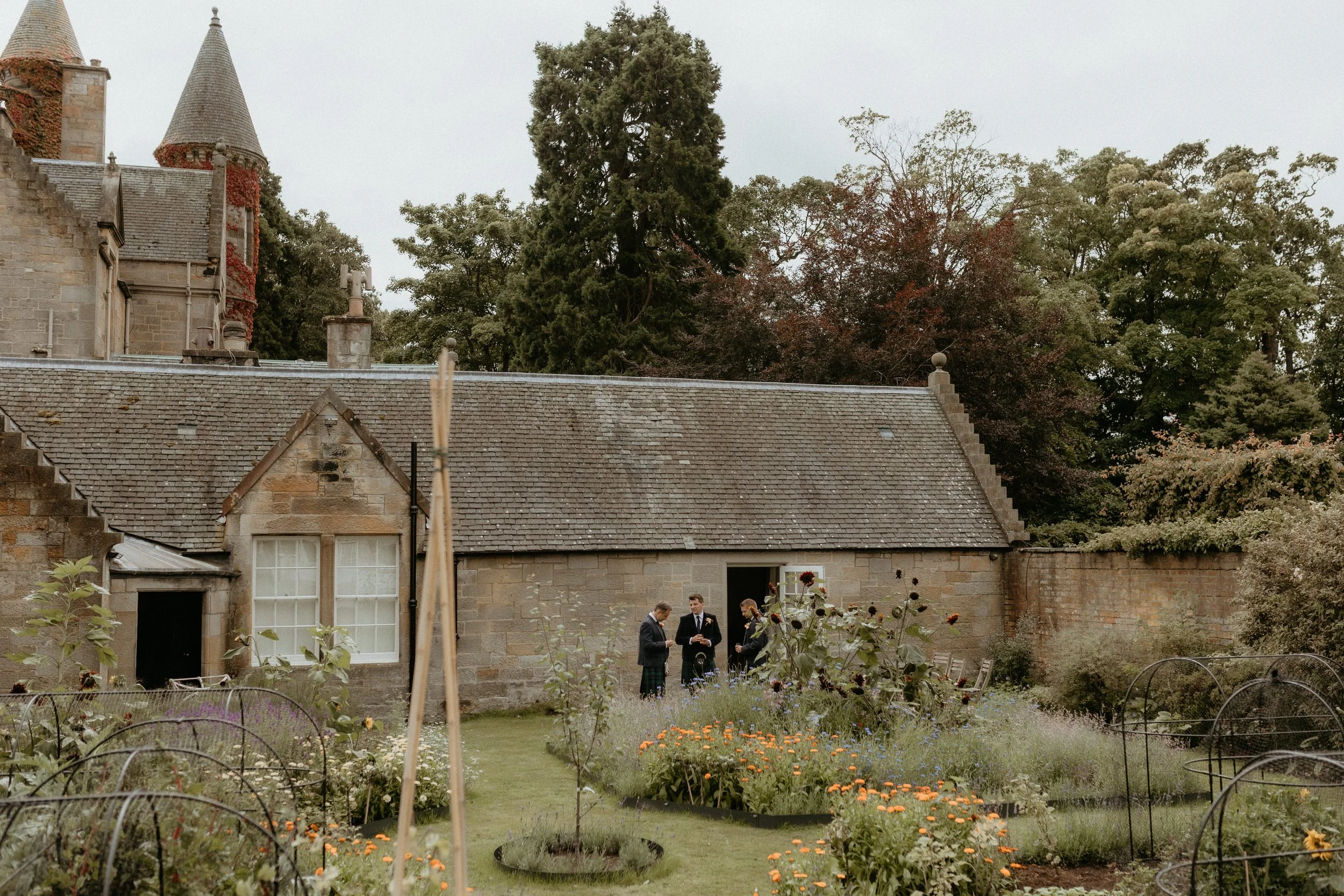 What Comes First in Wedding Planning?