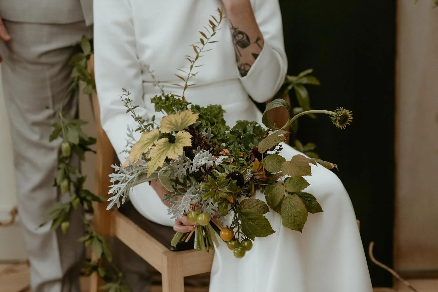 S&amp;B Simplified: Power Hour. A one-off therapy session &mdash; but for your wedding.

Sometimes you just need to get it all out &mdash; the family politics, the last-minute worries, the &ldquo;is this a terrible idea?&rdquo; moments. Other times, 