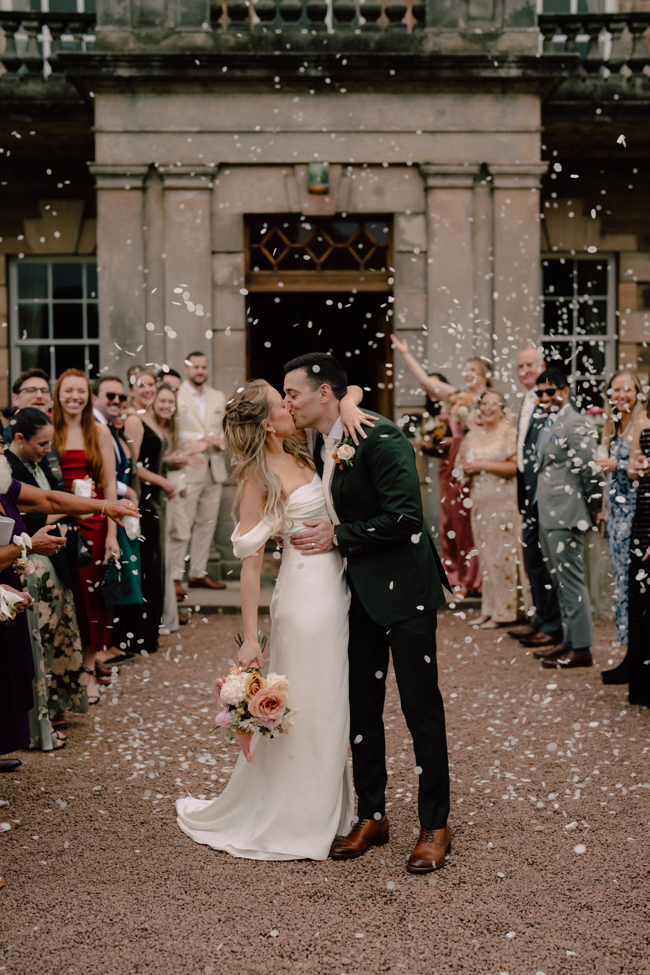 Hannah & Justin - Confetti 7.jpg