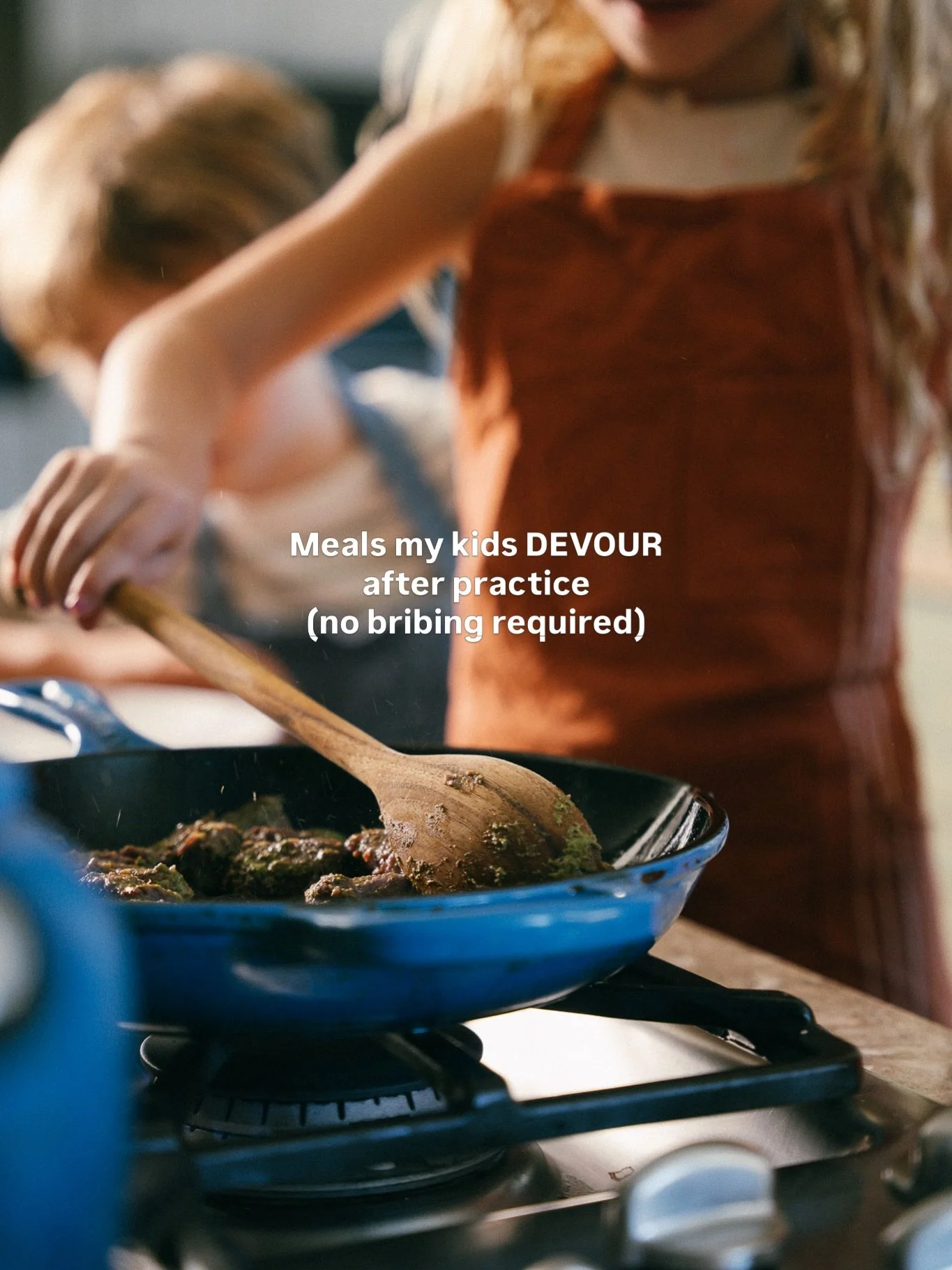 Meals my kids devour after practice (no bribing required)😅

Because if we get home at 8:47pm and everyone&rsquo;s starving&hellip; I need dinner to be either:
✔️ crockpot-ready
✔️ 15 minutes or less
✔️ actually eaten (by children with opinions)

SAV