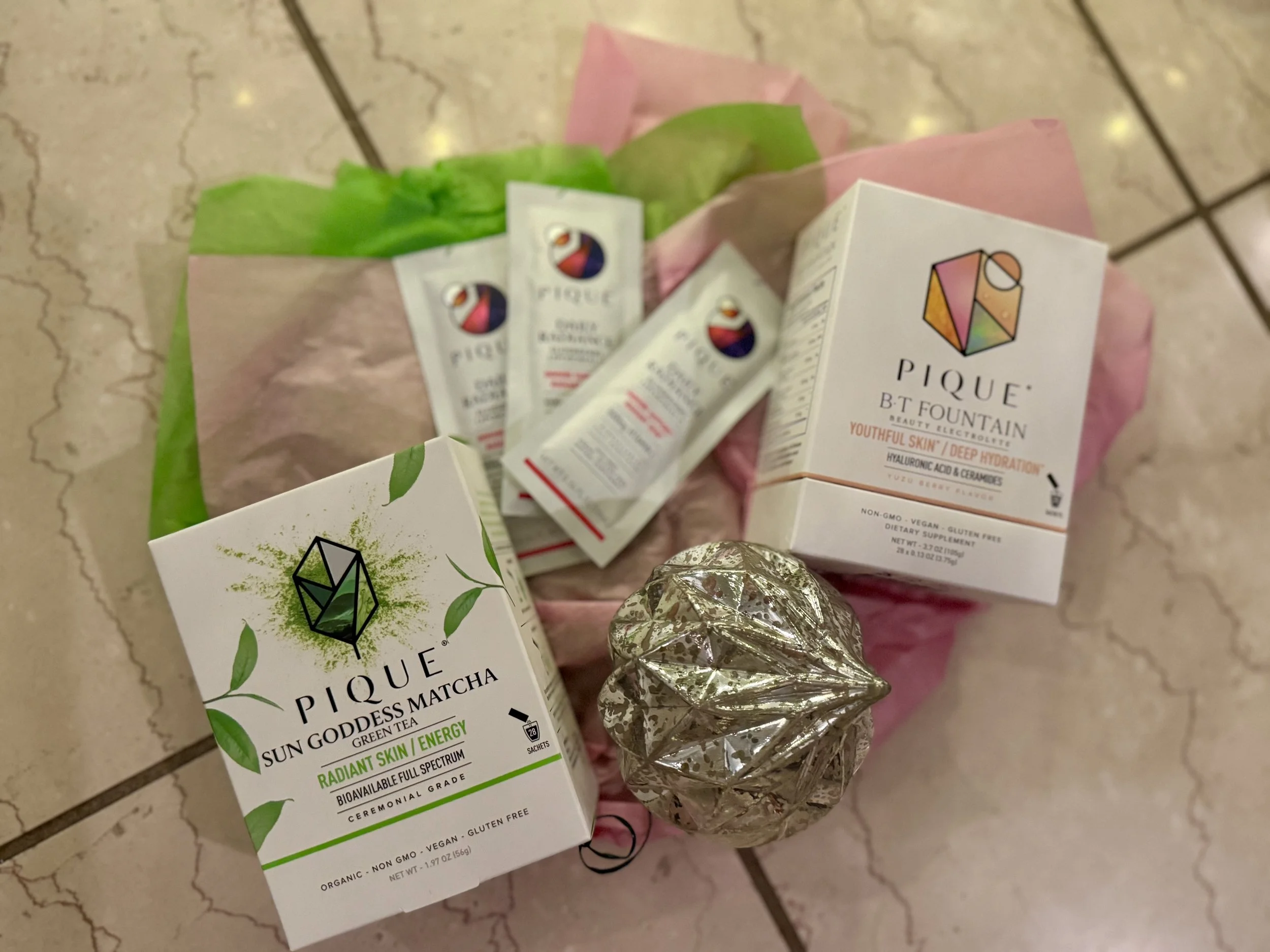Pique Supplements for radiant skin