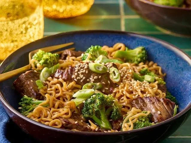 Beef and Broccoli Ramen Bowls