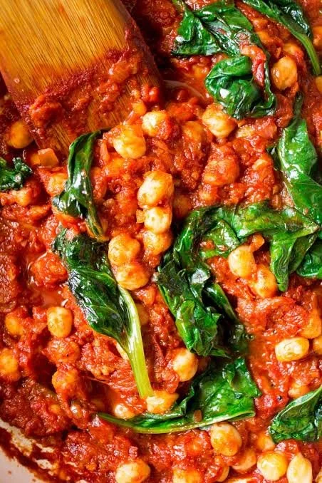 Spanish Chickpea and Spinach Stew