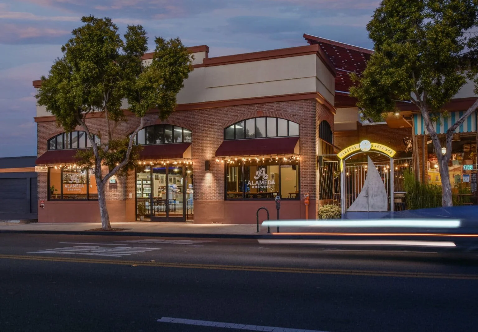 All Around Alameda – Raise a Glass to a Week of Beer