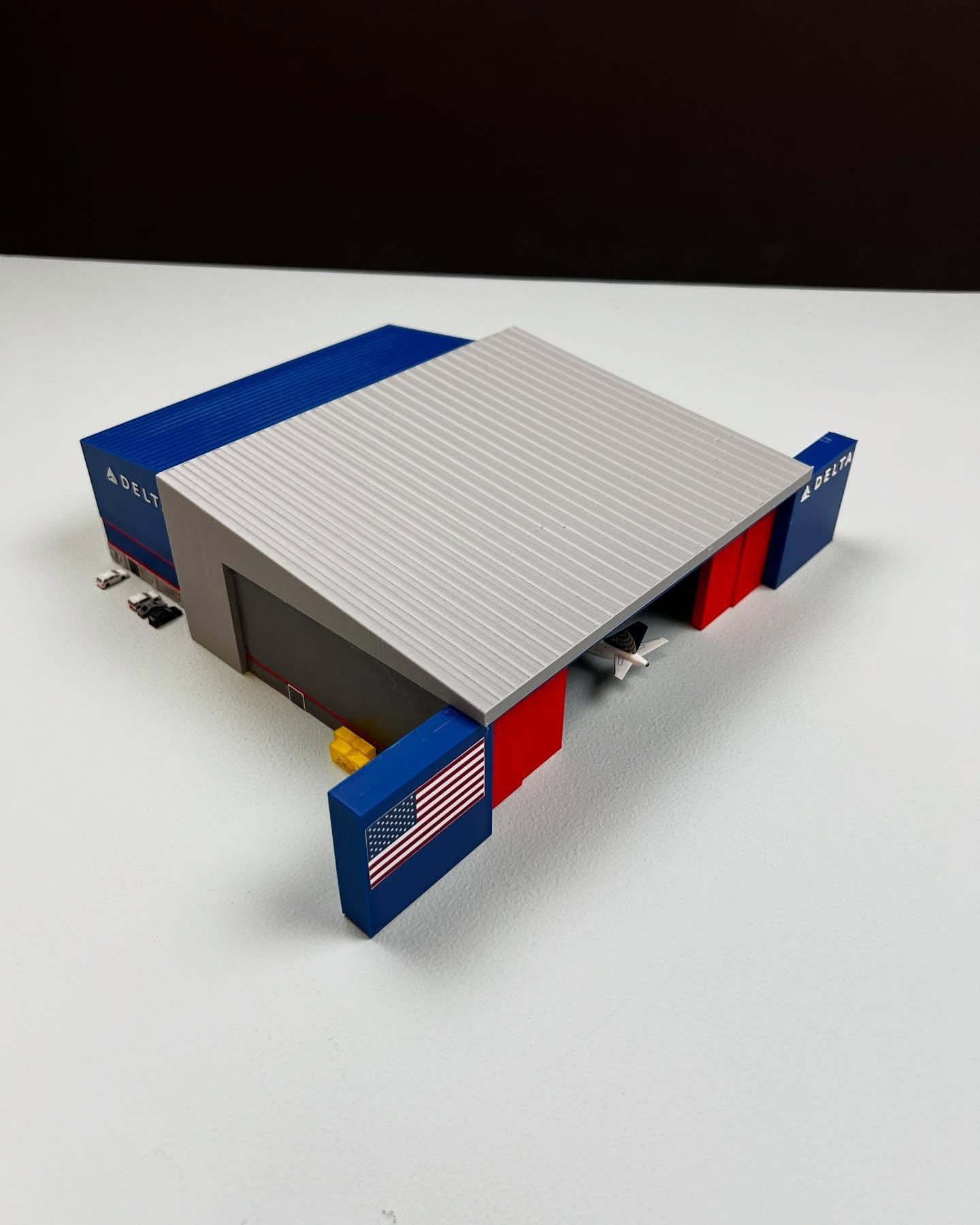Introducing our new 1:400 Delta Airlines hanger! (Based on the one from Salt Lake City Airport) It’s great addition for your Delta Hub! Available on Clippermodels.com or click the link in my bio. #delta