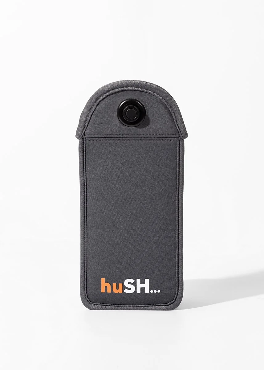hush lockable phone pouch 