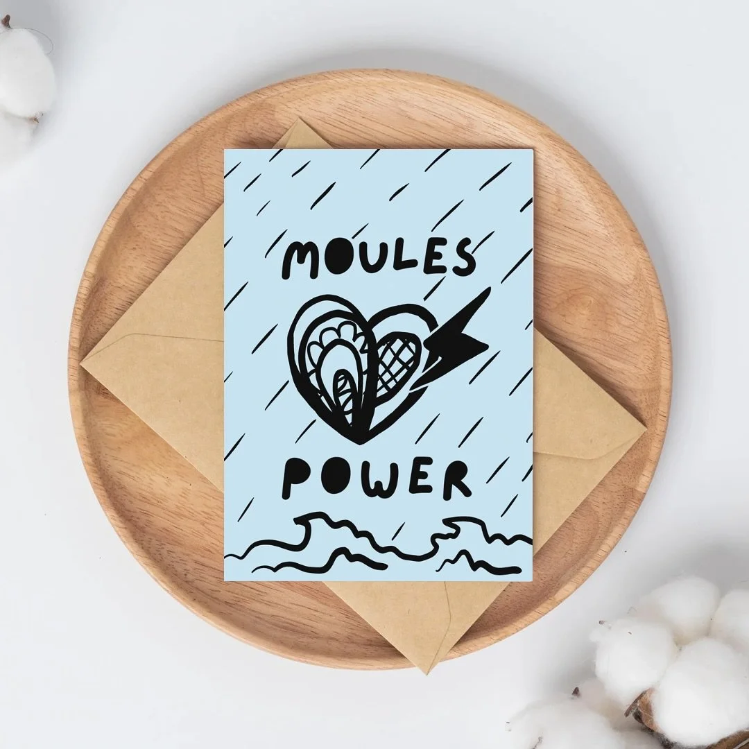Moules Power ✊ qu&rsquo;on y voit un cri du c&oelig;ur ou une d&eacute;claration d&rsquo;amour au moules-frites, cette illustration trouvera sa place chez vous j&rsquo;en suis certaine 💜🌊

Je d&eacute;cline mes illus nord en version couleur, j&rsqu