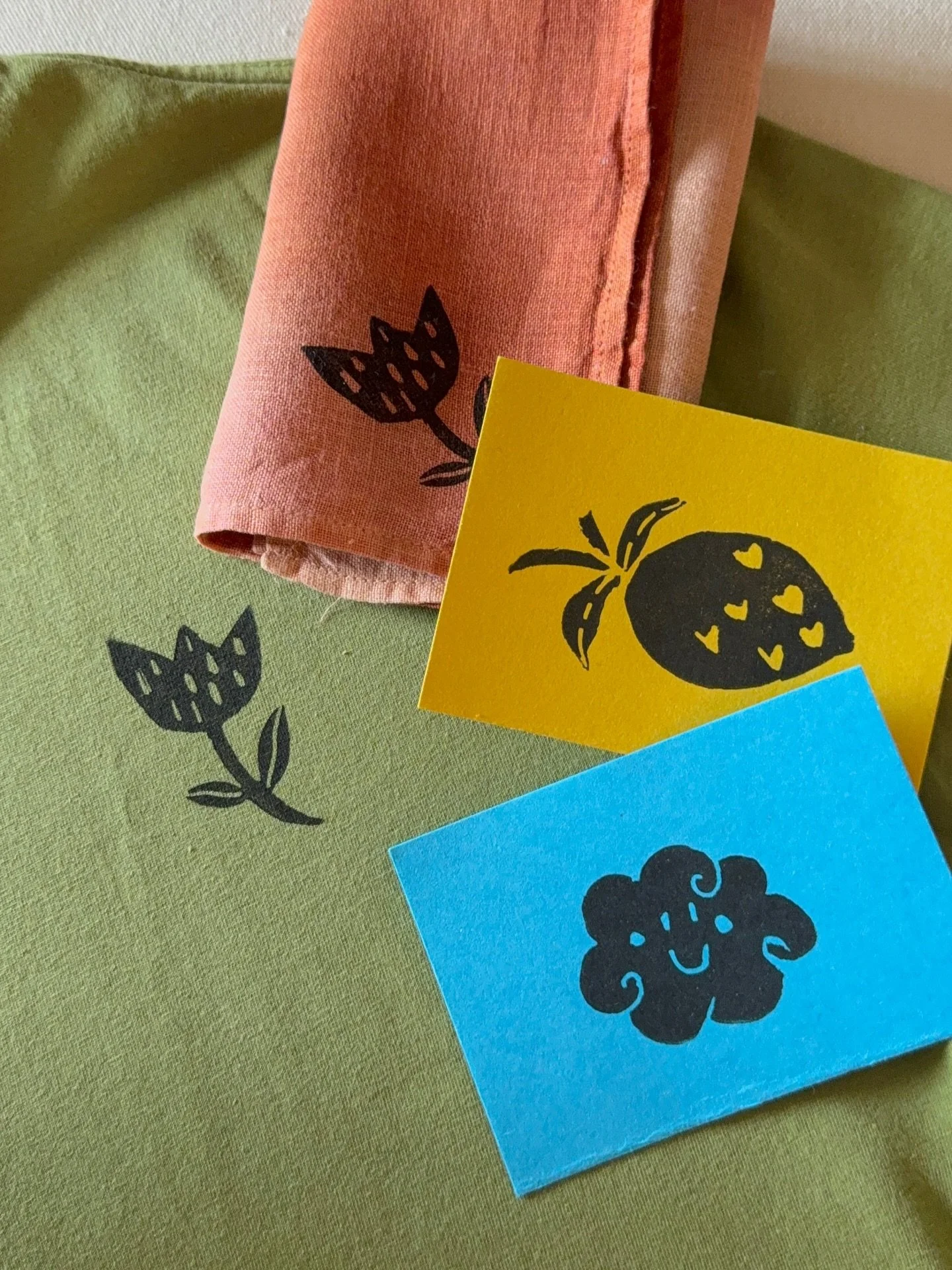 🌈 Vous prendrez bien un petit shoot vitamin&eacute; ? Pour pr&eacute;parer la saison on n&rsquo;oublie pas sa propolis, sa vitamine C et sa petite cr&eacute;ation d&rsquo;Utopia Nebula. C&rsquo;est bon pour votre moral, promis 🌈

Rdv sur www.utopia