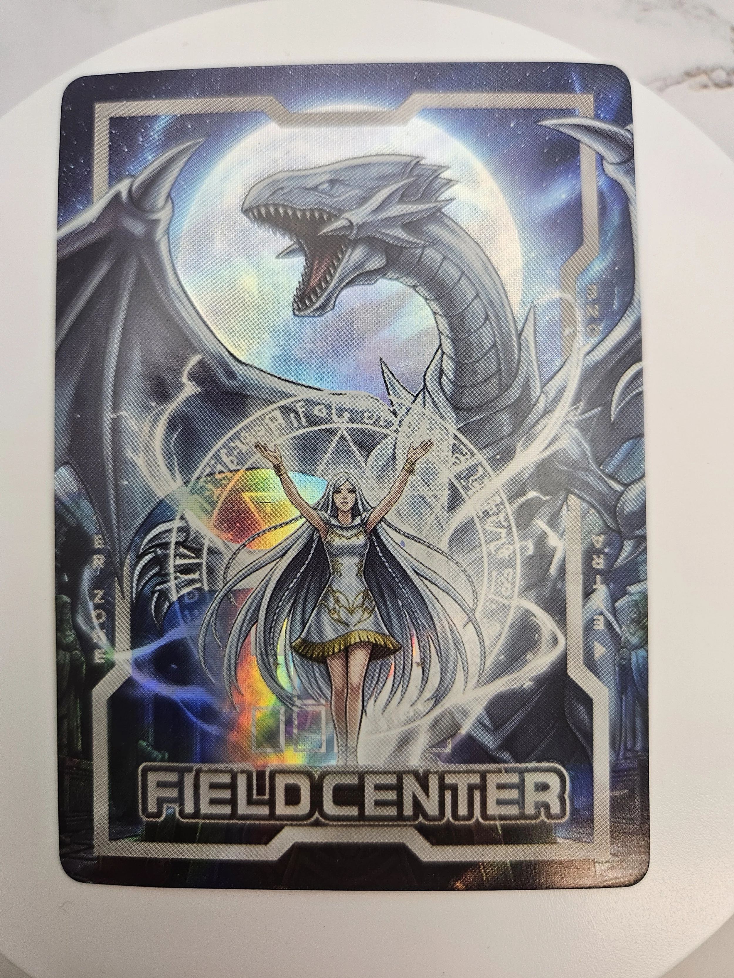 Maiden of White and Blue-Eyes White Dragon (Field Center) (1).jpg