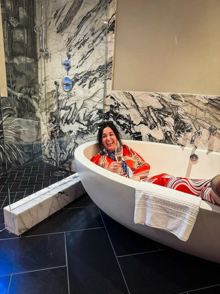 Another year around the sun.
This year has probably been one of stretching the edges of my growth- in the best and hardest ways.

I dedicated time to learning and growing my business with @wearewmnswork  I took on a new role as Chicago Chapter Leader