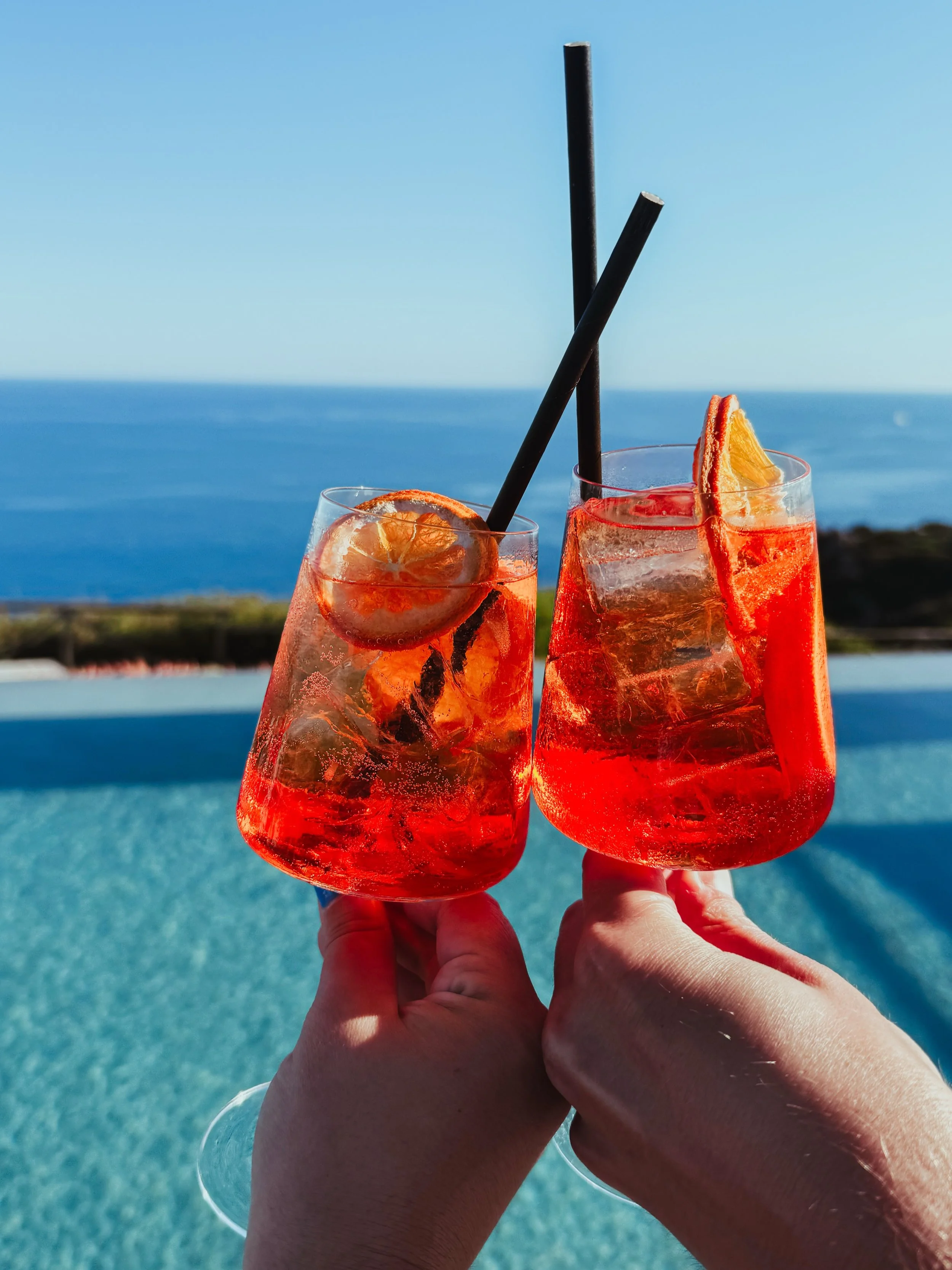 Sardinia drop.

Salt air, spritzes, tiny villages, long lunches, and the kind of people who make a place unforgettable.

🔈 sound on for the vibes