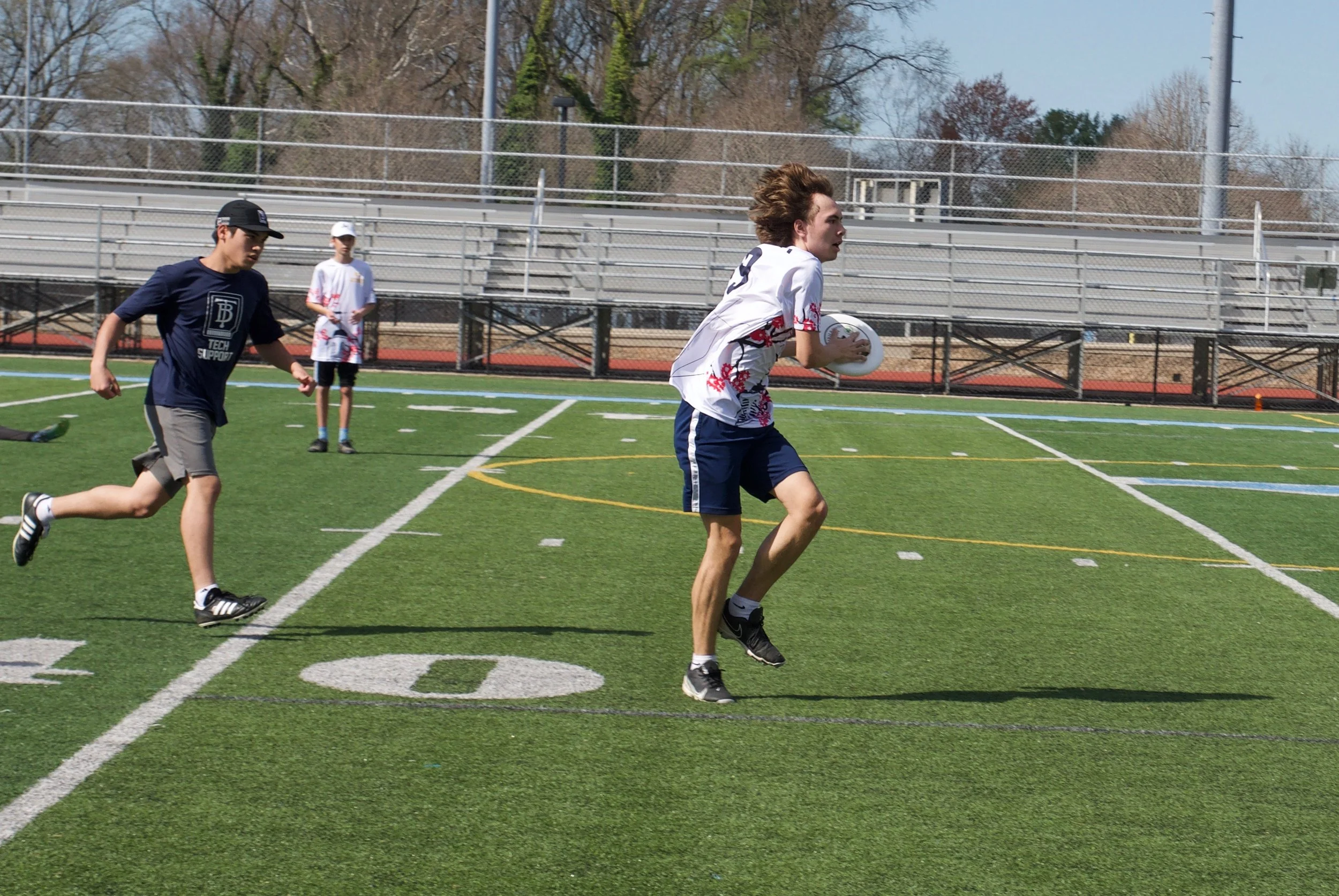 colin_m_ultimate_frisbee.jpg