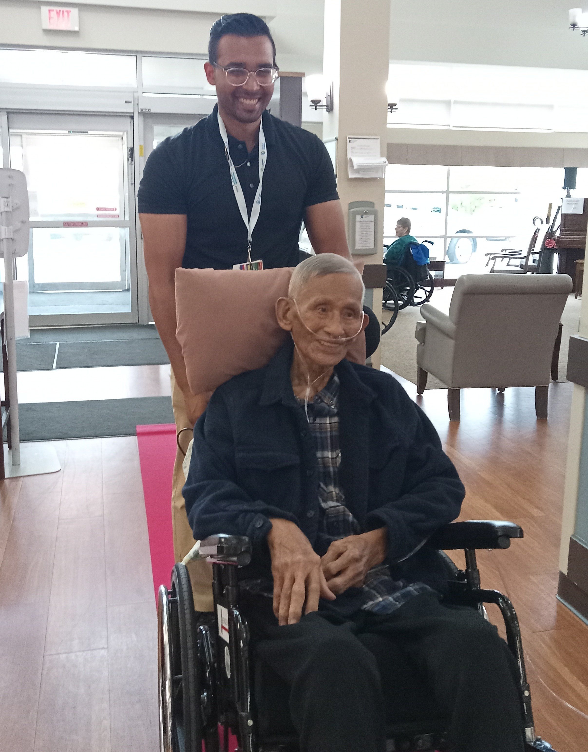 Photo2-Red Carpet editted.jpg