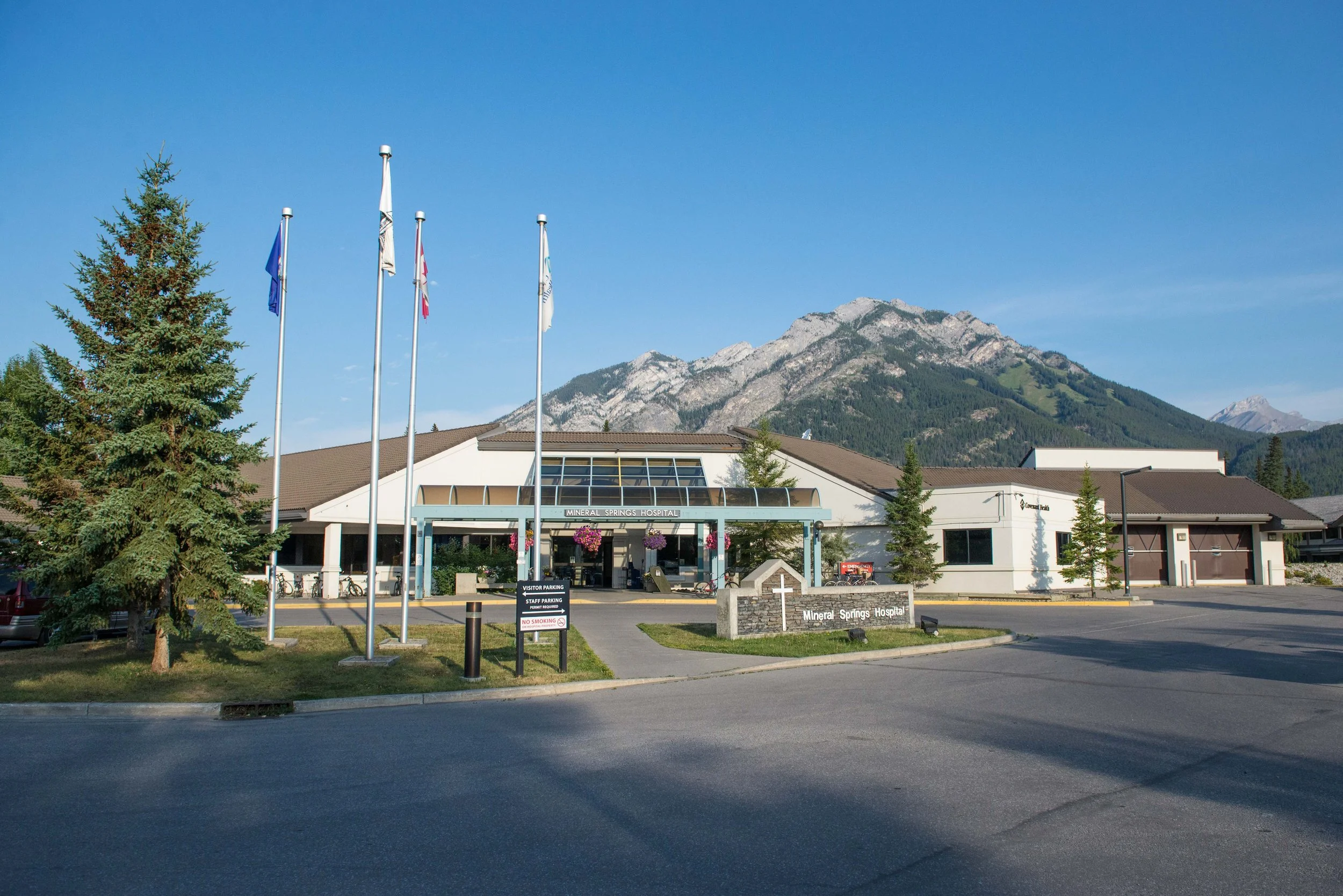 Banff Mineral Springs Hospital.jpg