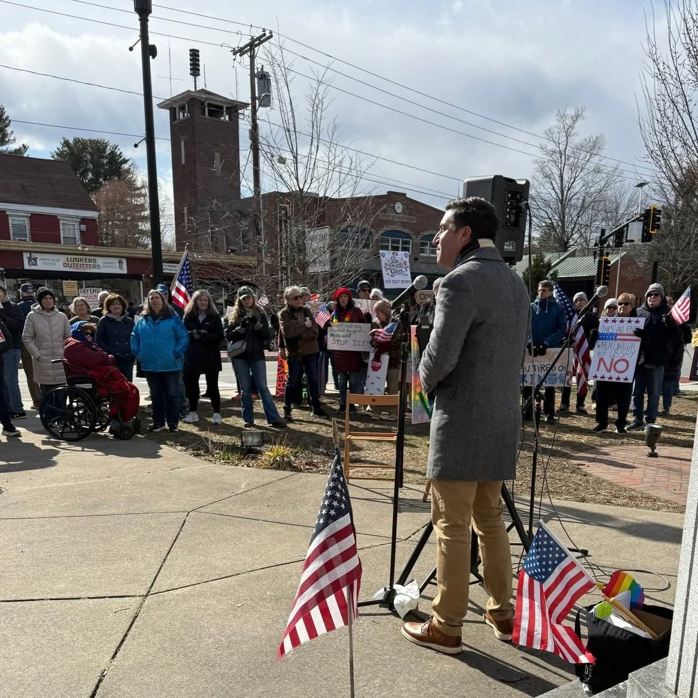 Thank you to everyone who made Saturday&rsquo;s No Kings Rally in Ashland such a powerful success. It was an honor to address the crowd and share updates on our recently passed Protect Act.

We have a Constitution, a strong community, and deep compas