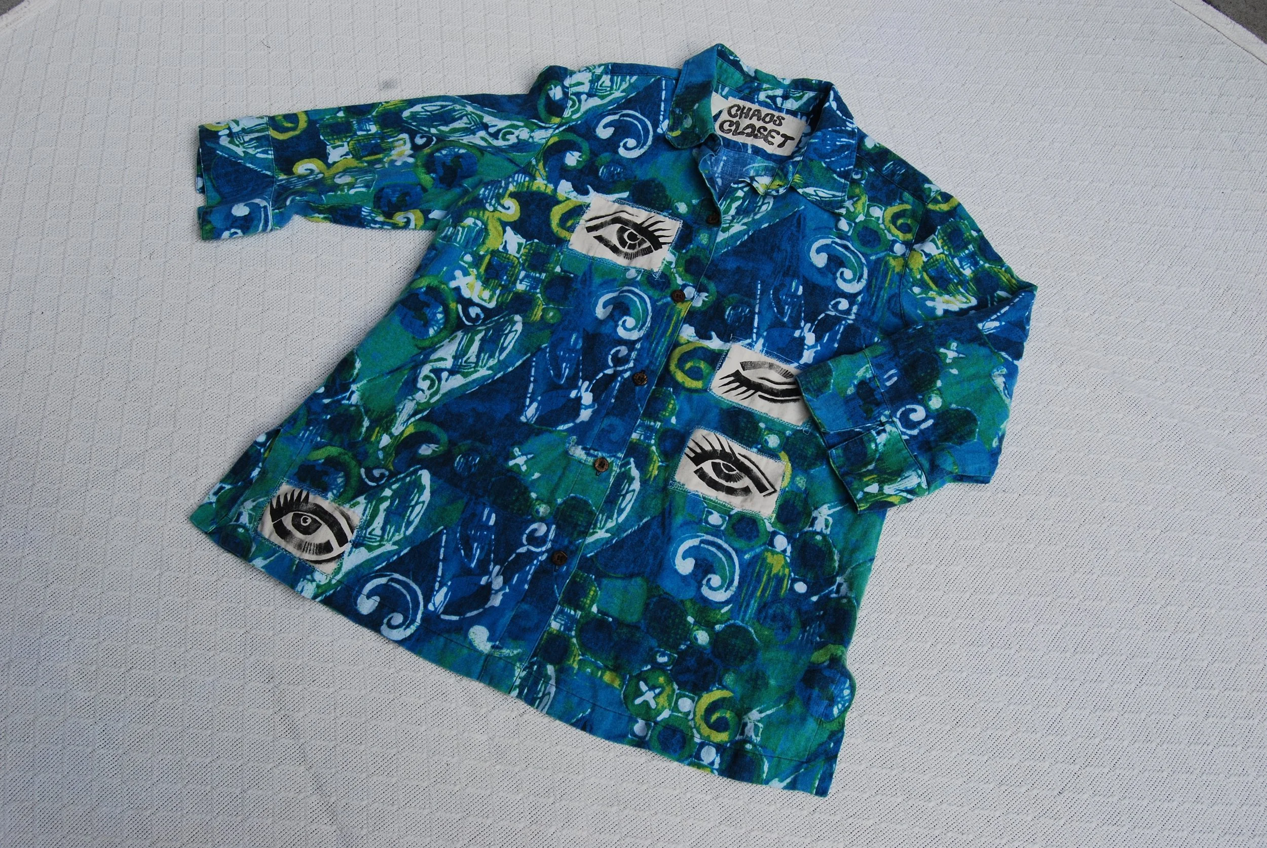 Eyeballz Button-up