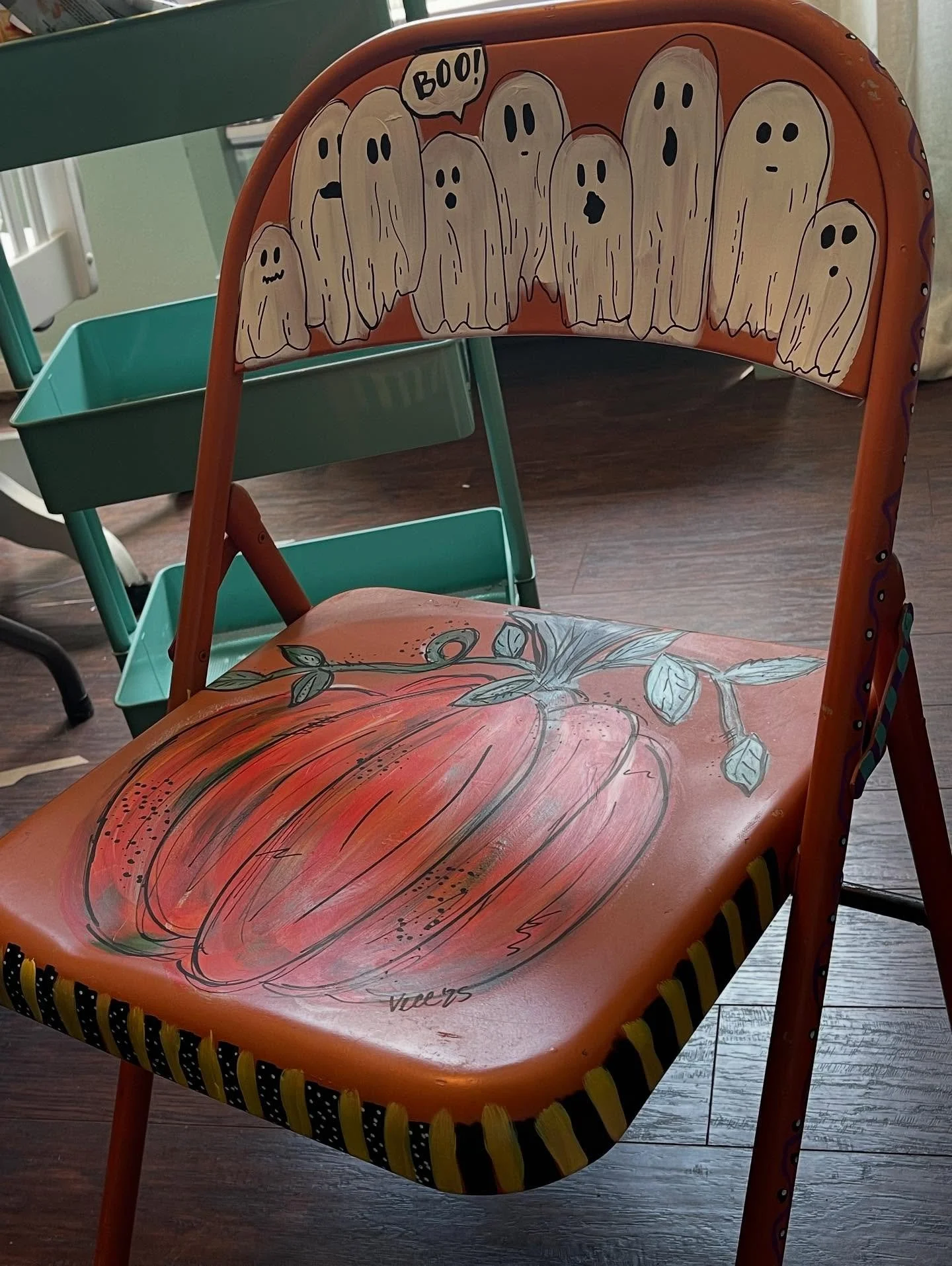 My niece came to visit for Camp Texas- Art Edition with Aunt Veronica. She wanted to paint chairs. I said go for it. So now the folding chairs will all be unique!