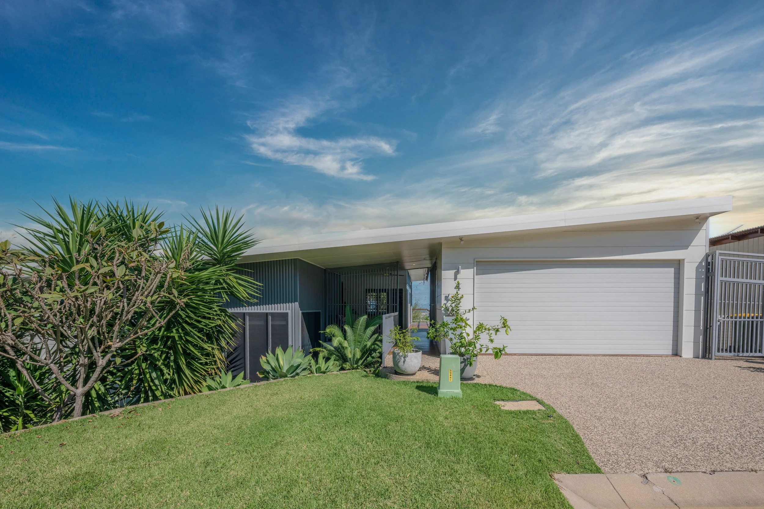 4 Ascot Place, Castle Hill, Qld 4810