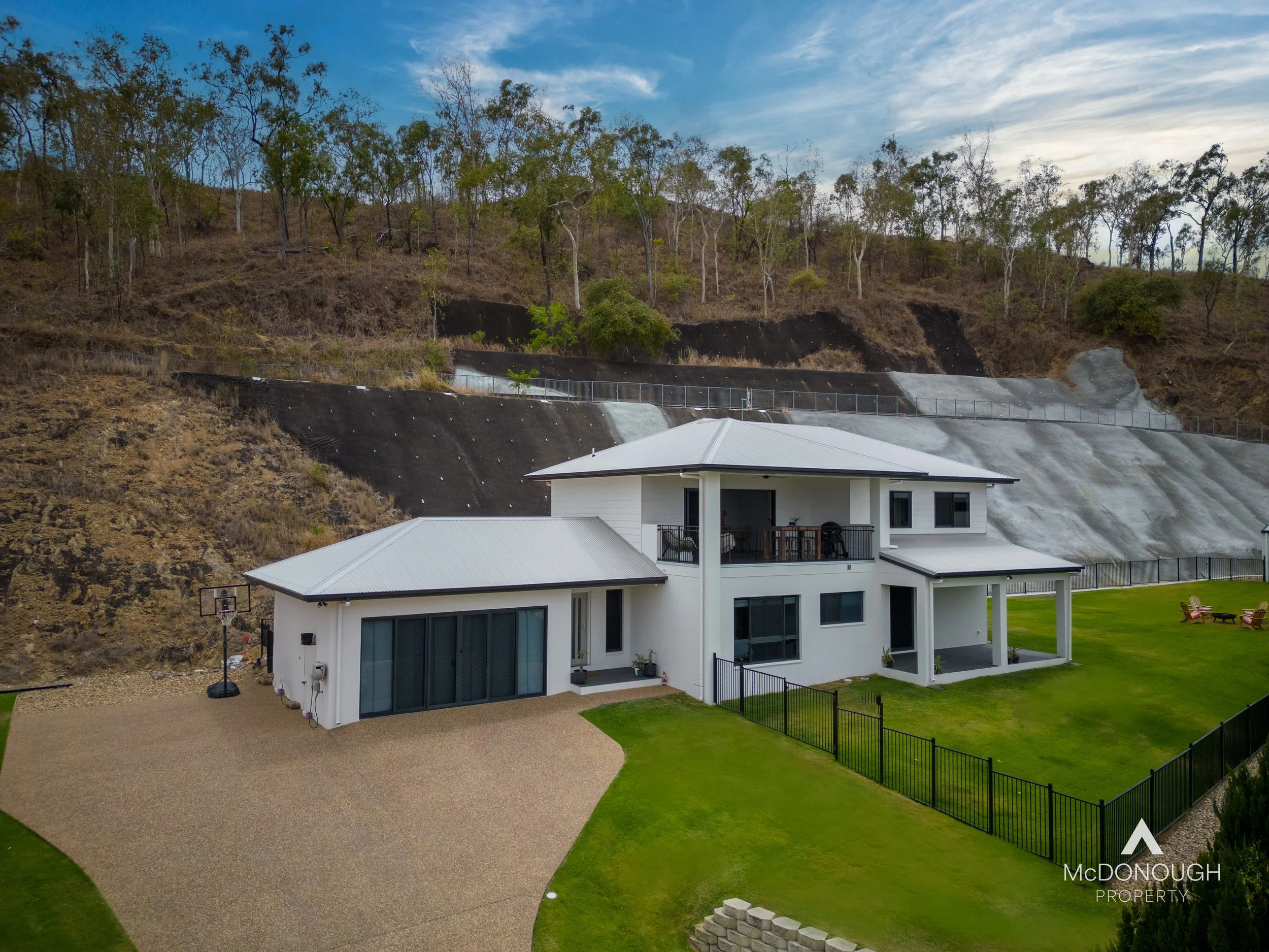 6 Knox Court, Mount Louisa, Qld 4814