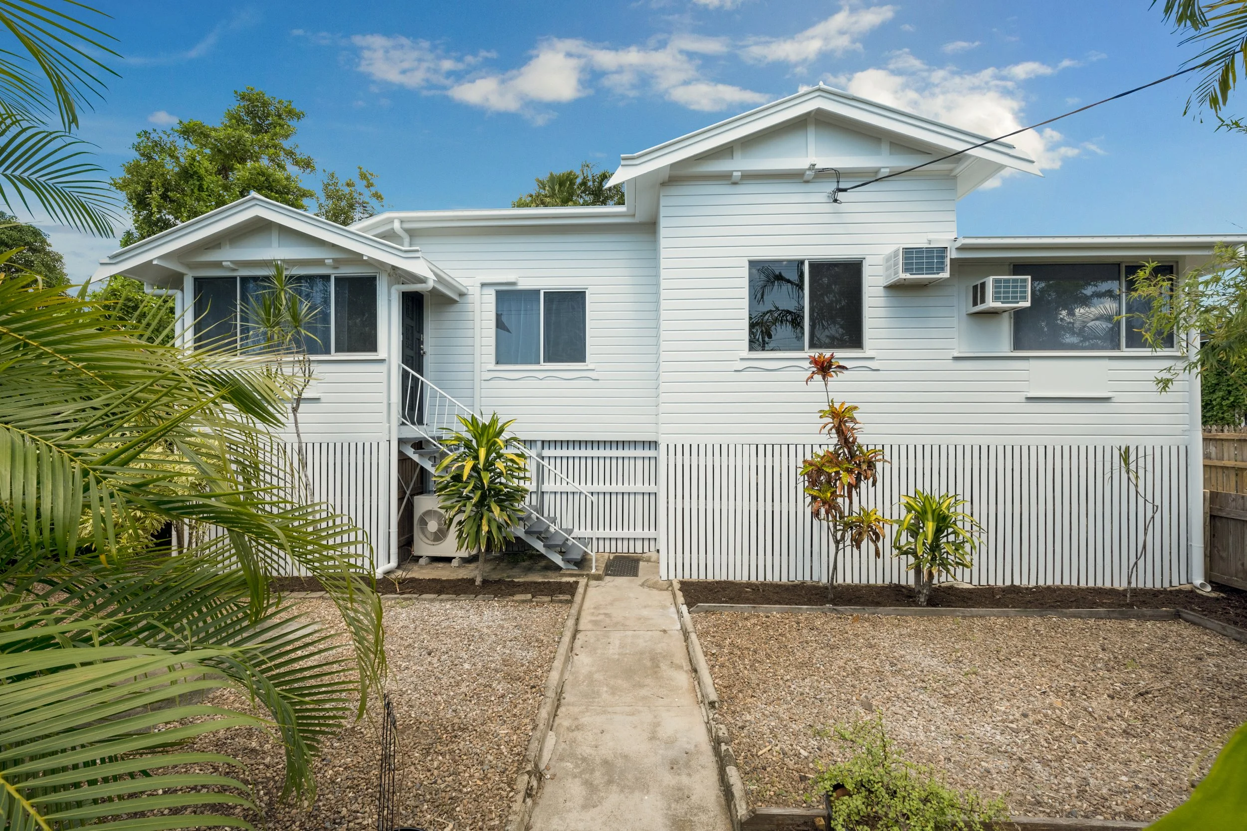 34 Philp Street, Hermit Park, Qld 4812