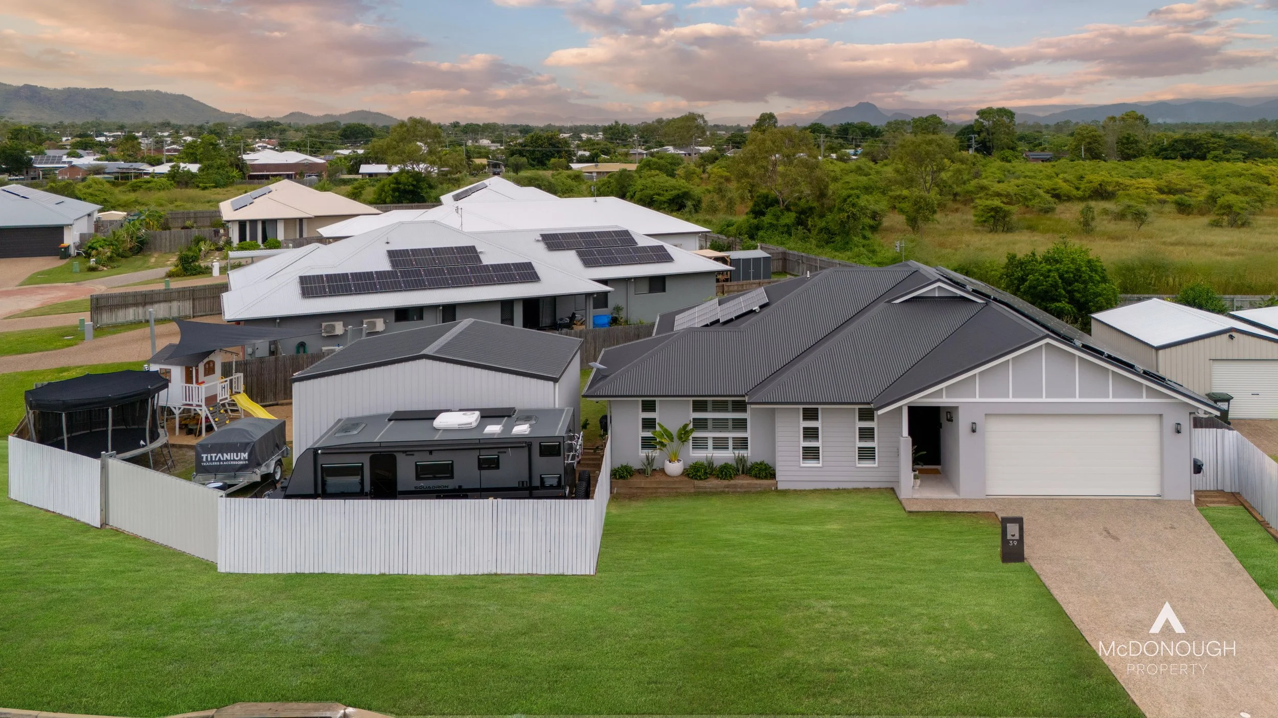 39 Heather Avenue, Rasmussen, Qld 4815