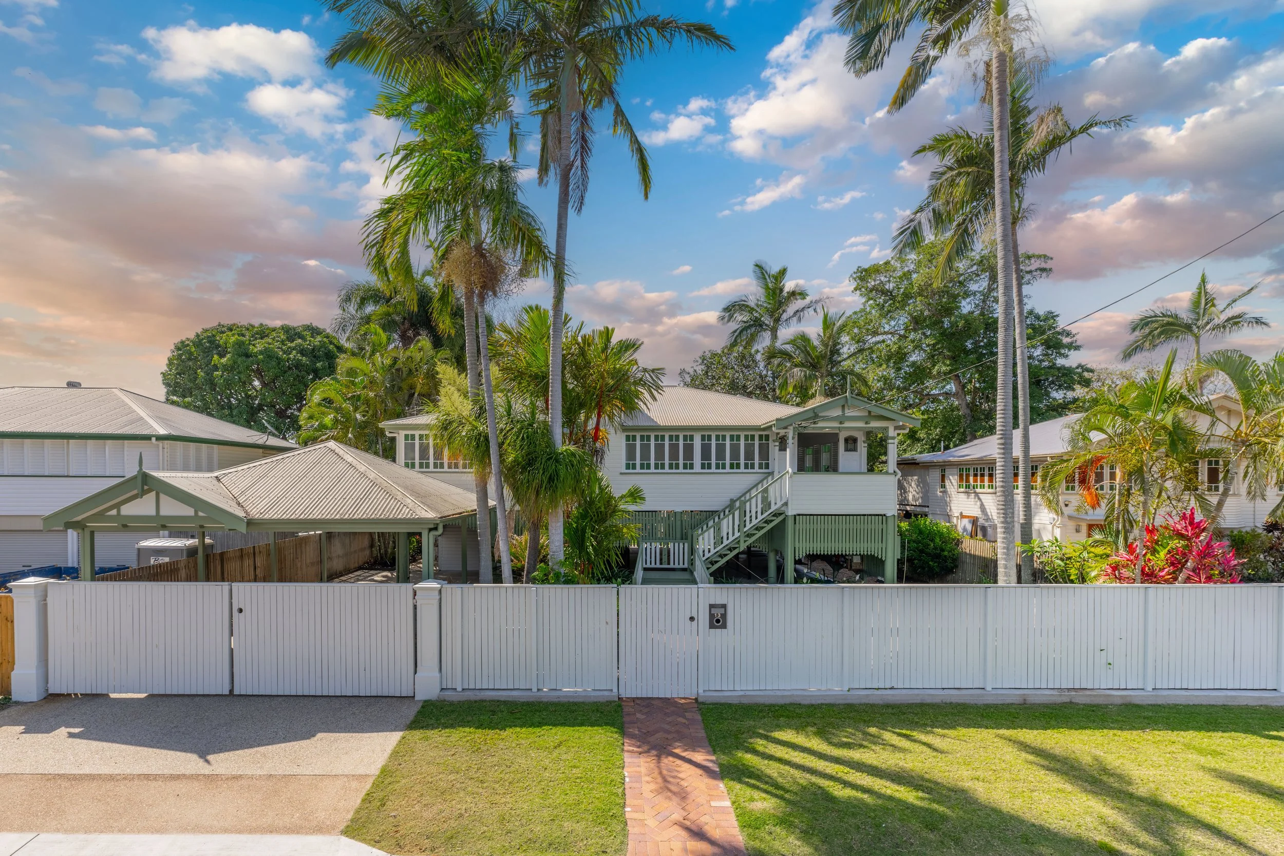 13 Sooning Street, Hermit Park, Qld 4812