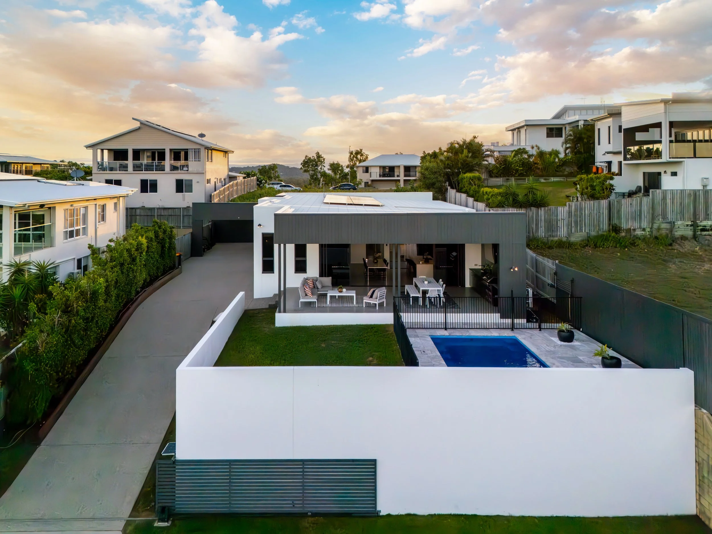 23 Cashell Crescent, Bushland Beach, Qld 4818