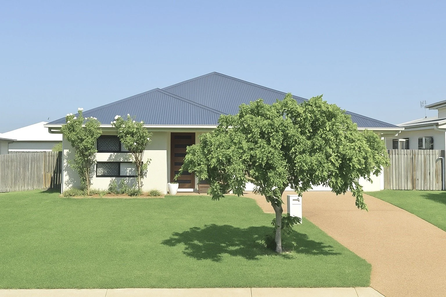 99 Sanctum Boulevard, Mount Low, Qld 4818