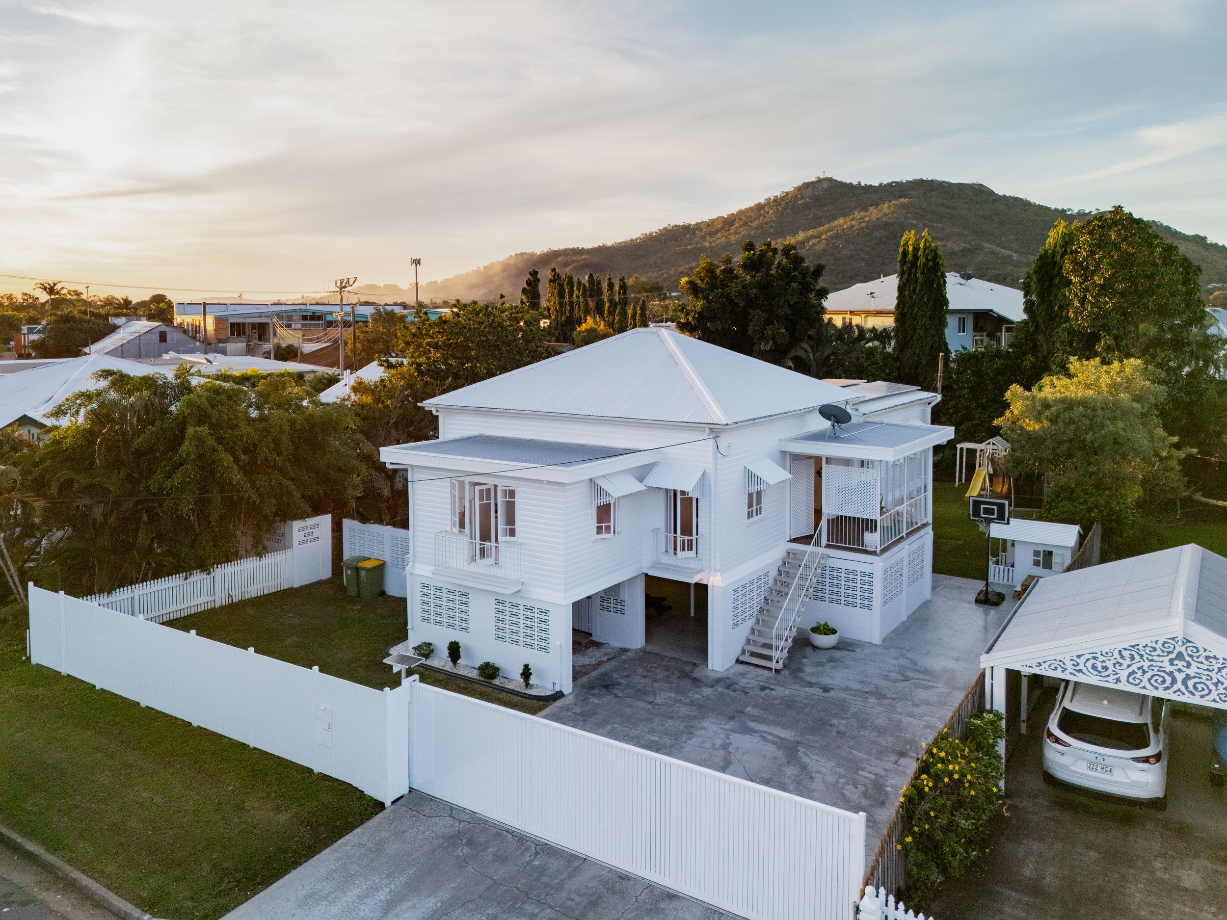 3 Philp Street, Hermit Park, Qld 4812