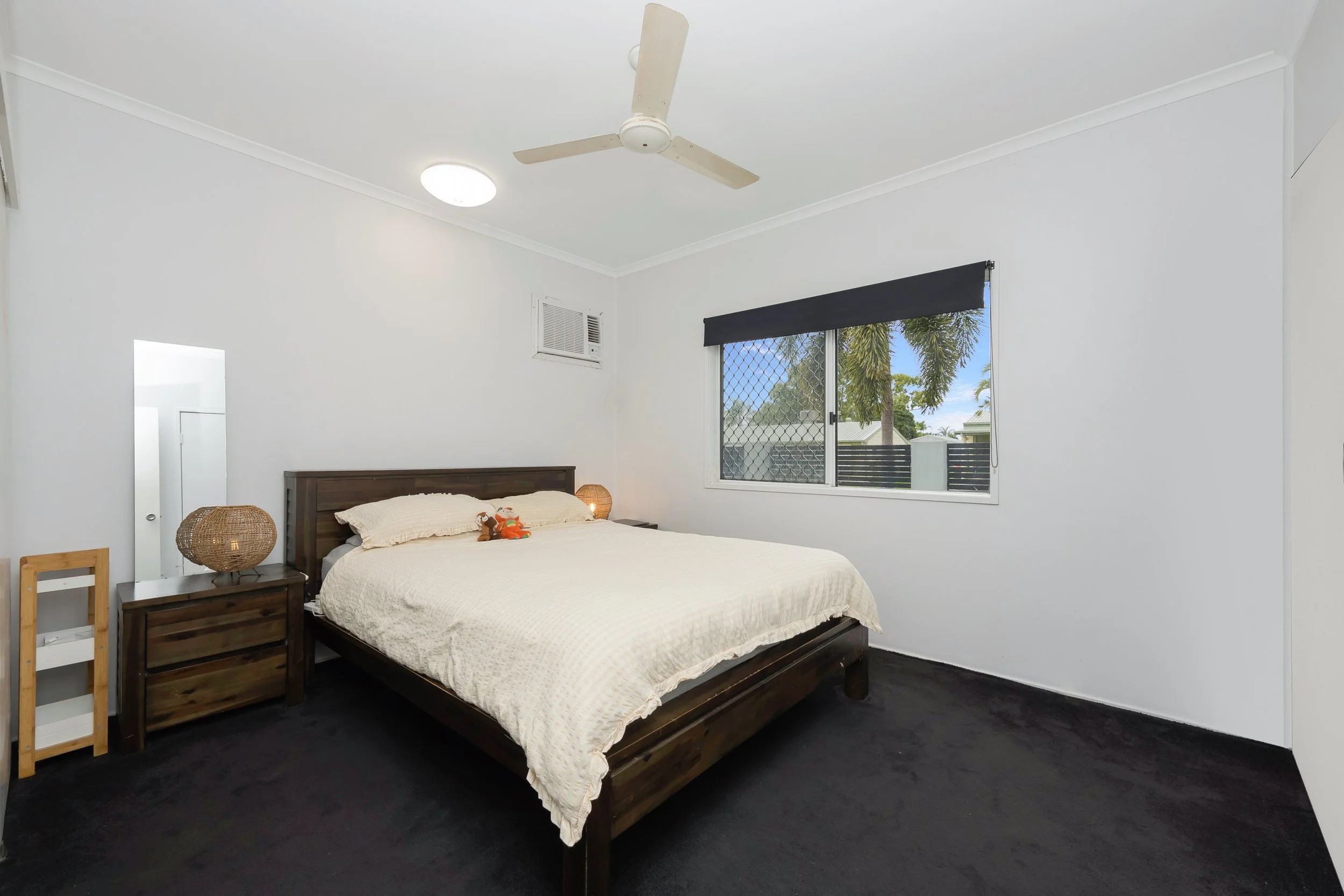 8 Bedrock -27SR.jpg