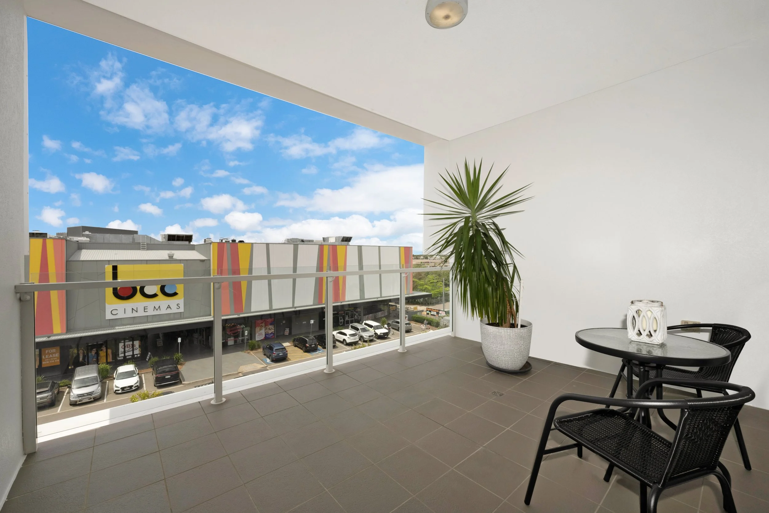 37-2-4 Kingsway-14SSR.jpg