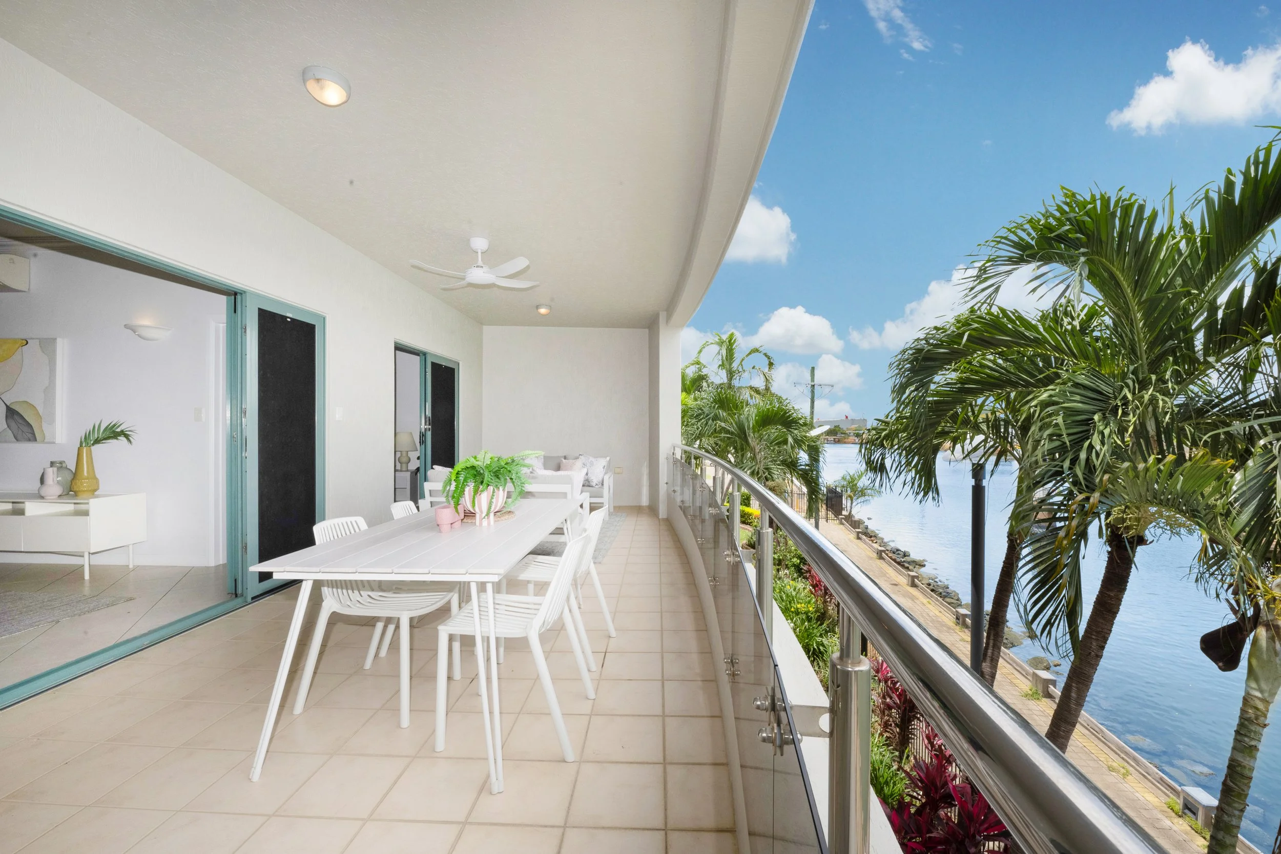 13-1 The Strand 5.jpg