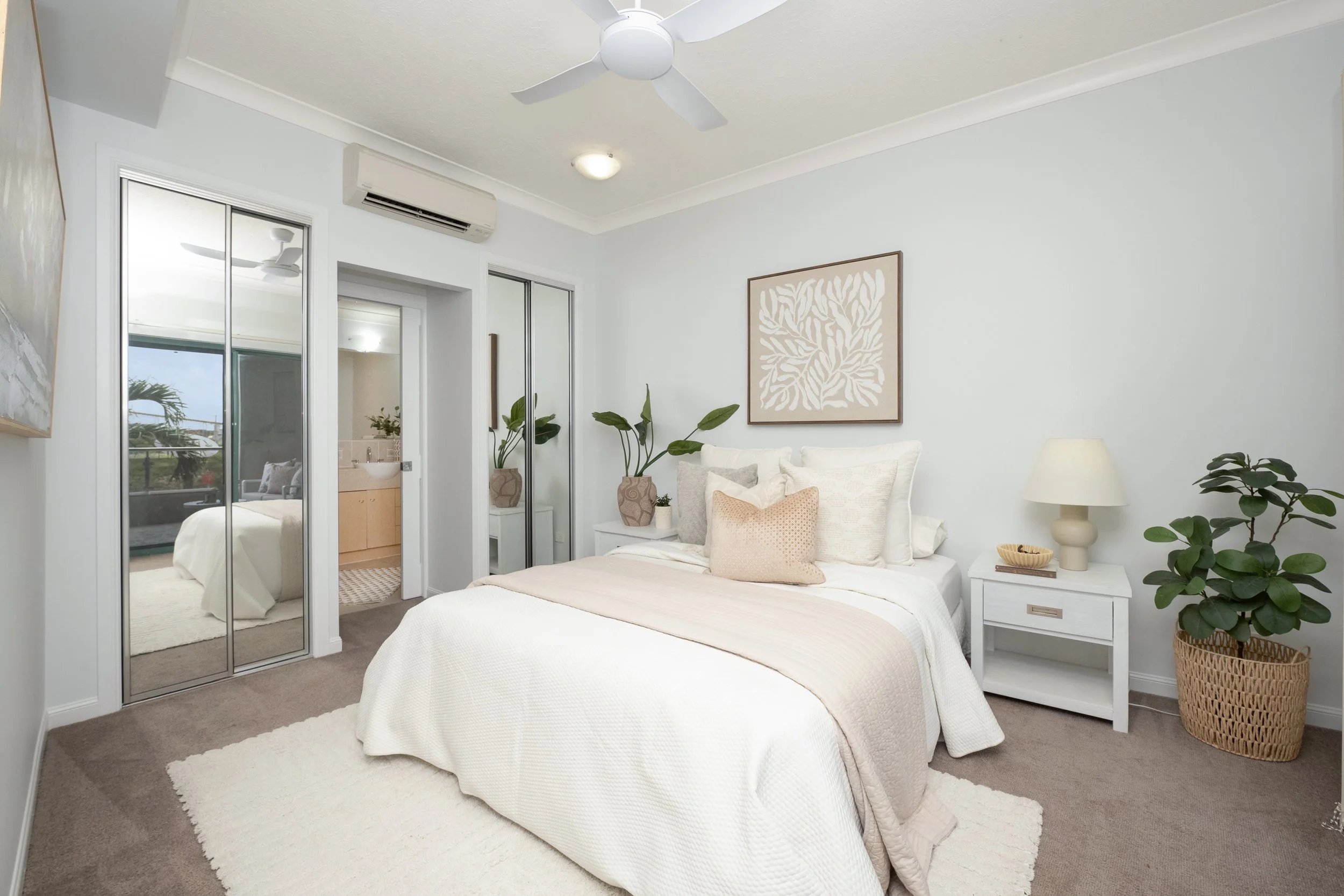 13-1 The Strand 41.jpg