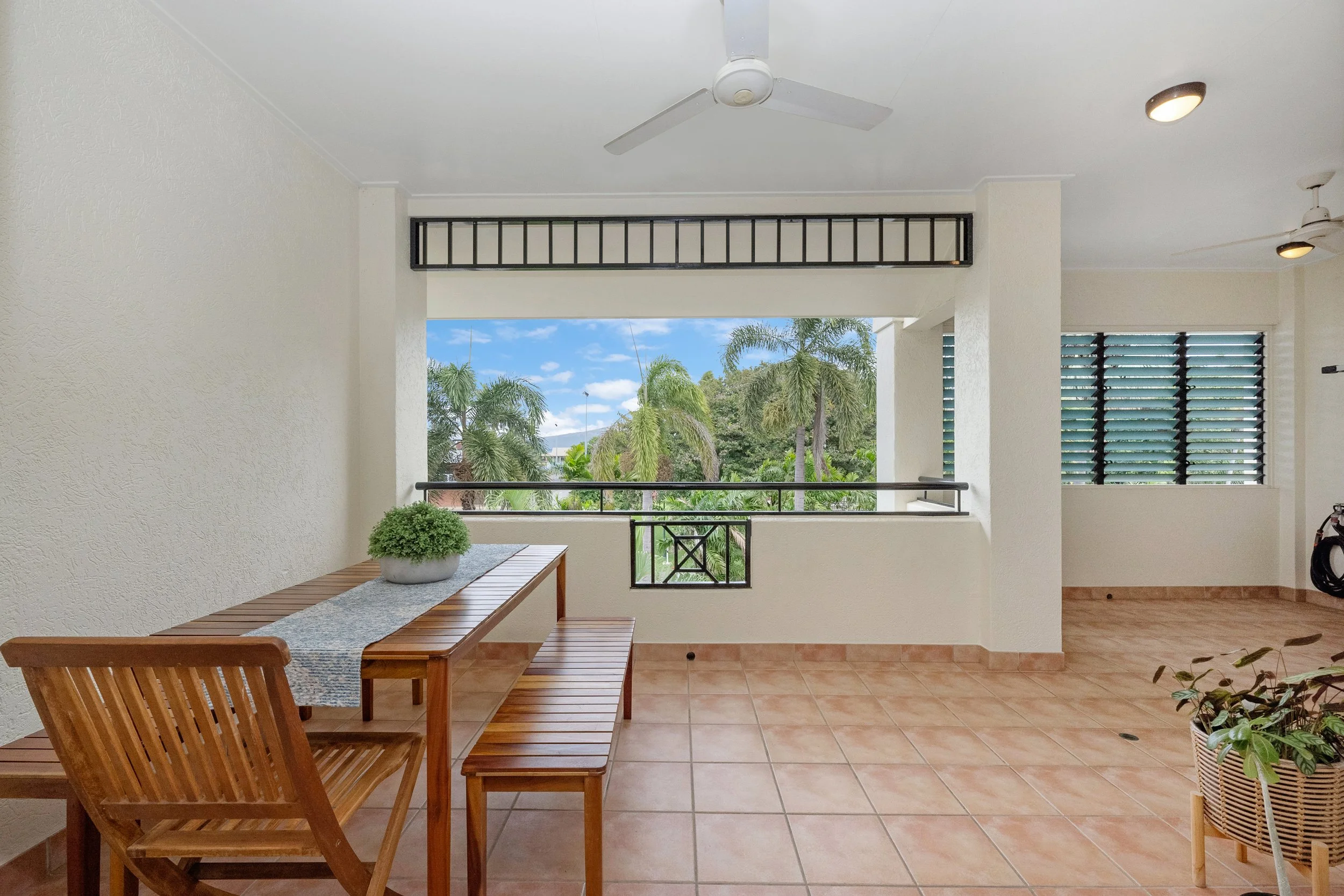 47-18-30 Sir Leslie -28.jpg