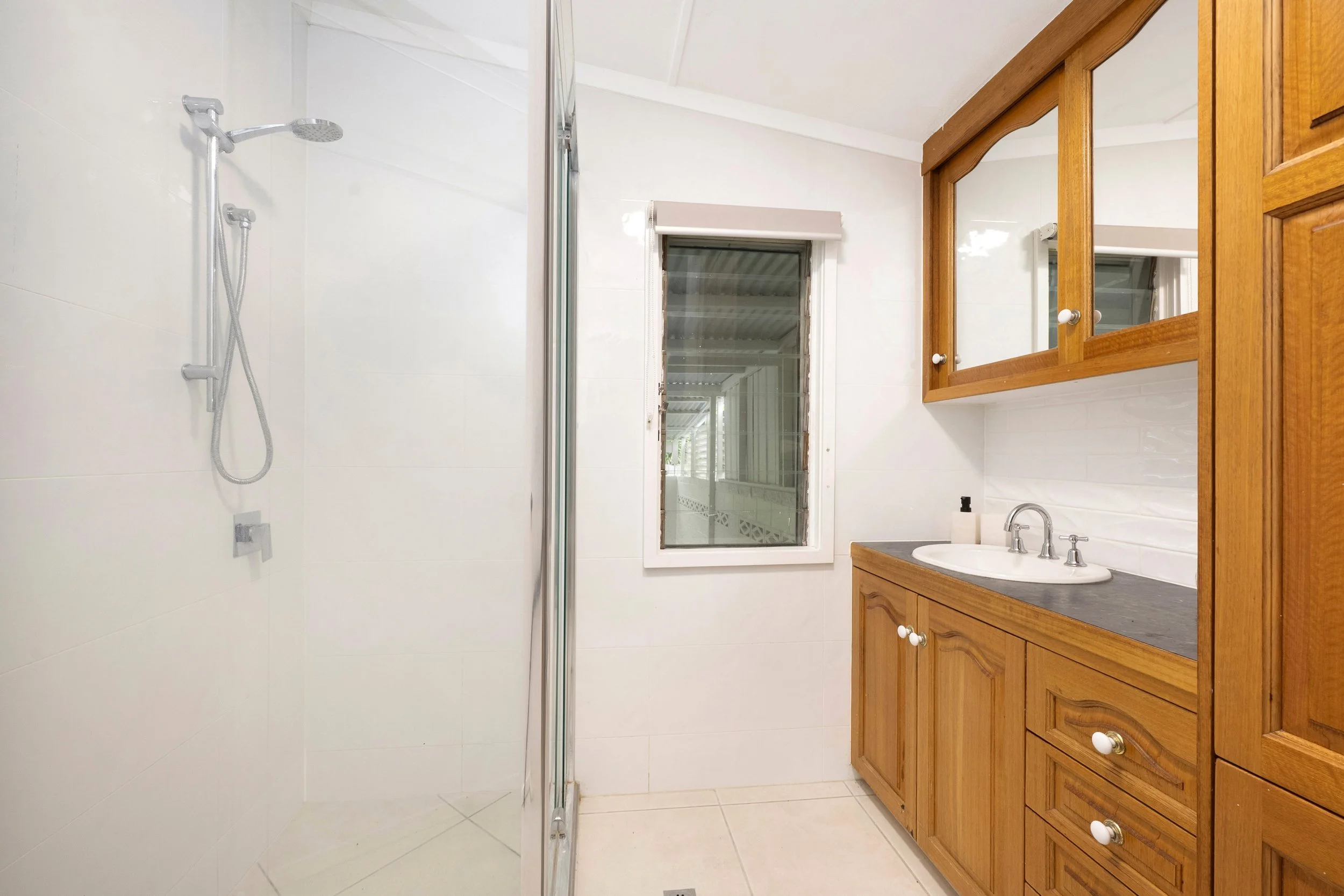 Mabin bathroom .jpg