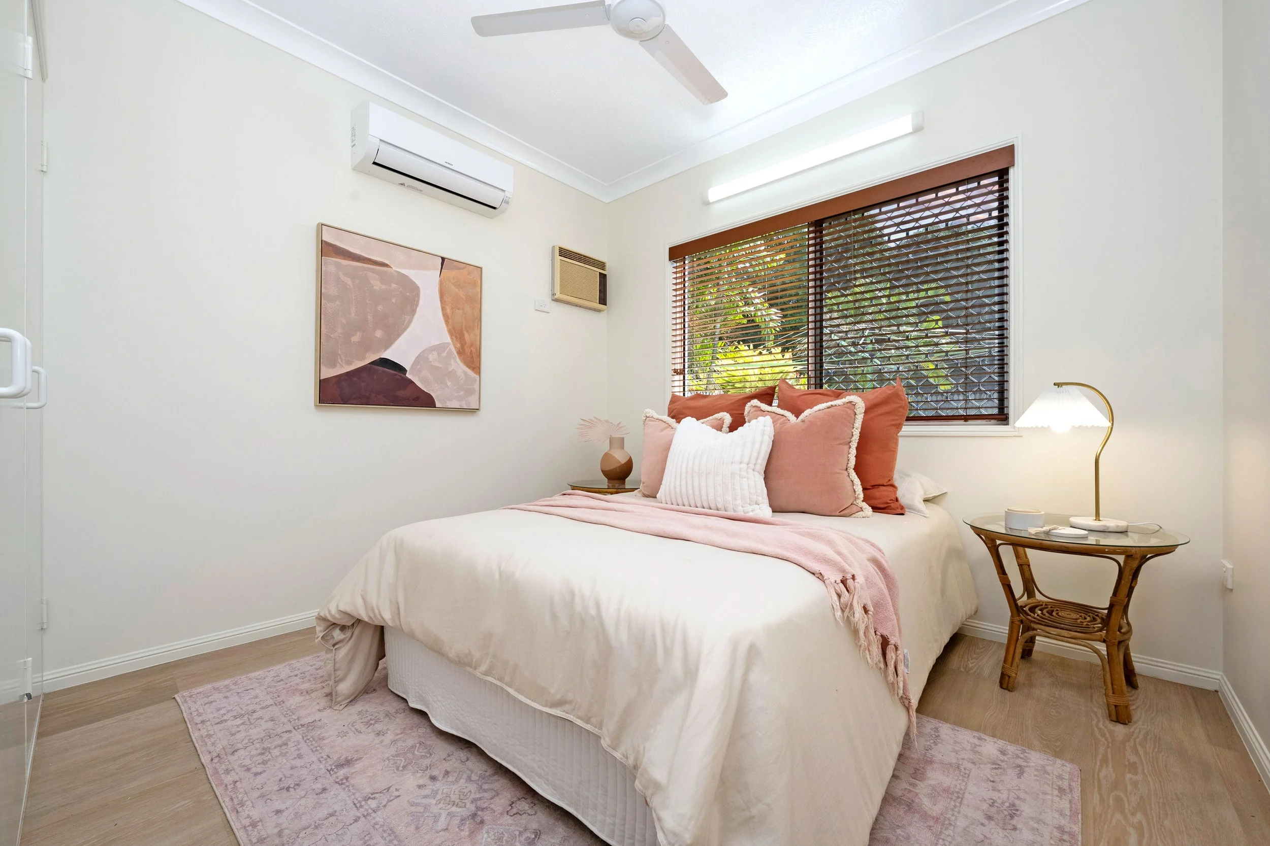 28 Boronia2.jpg