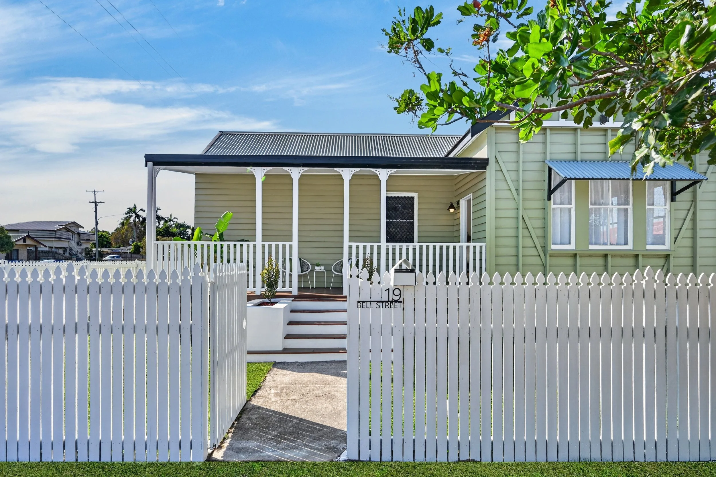 19 Bell Street, South Townsville QLD 4810