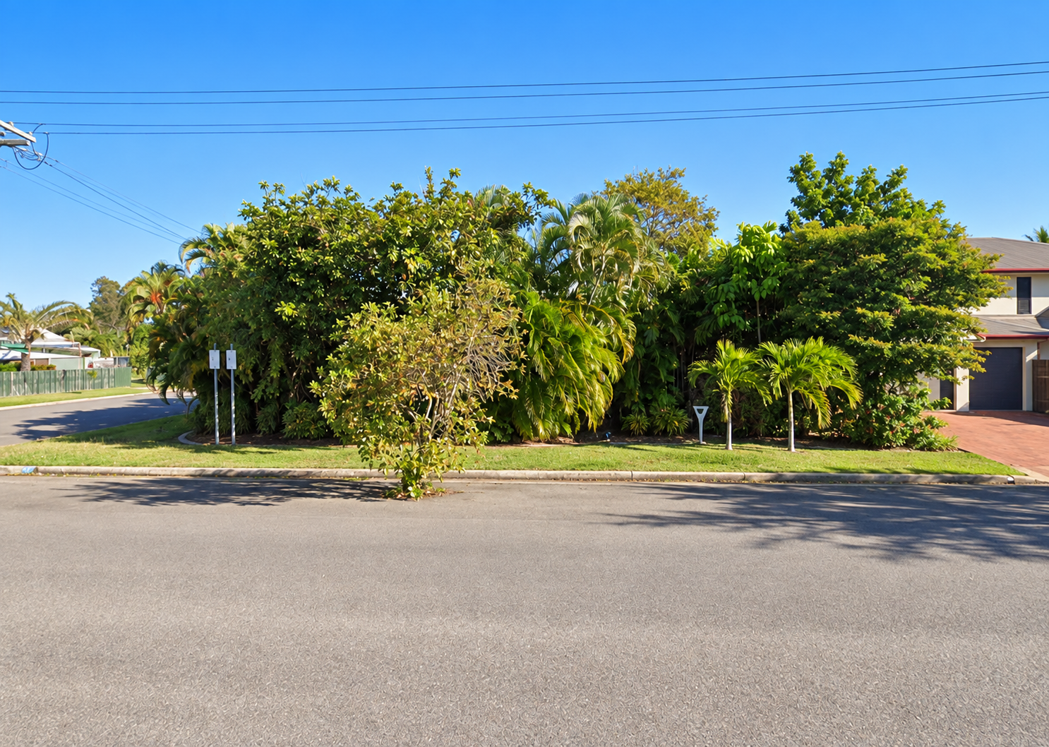 66 Livingstone Street, West End, QLD 4810