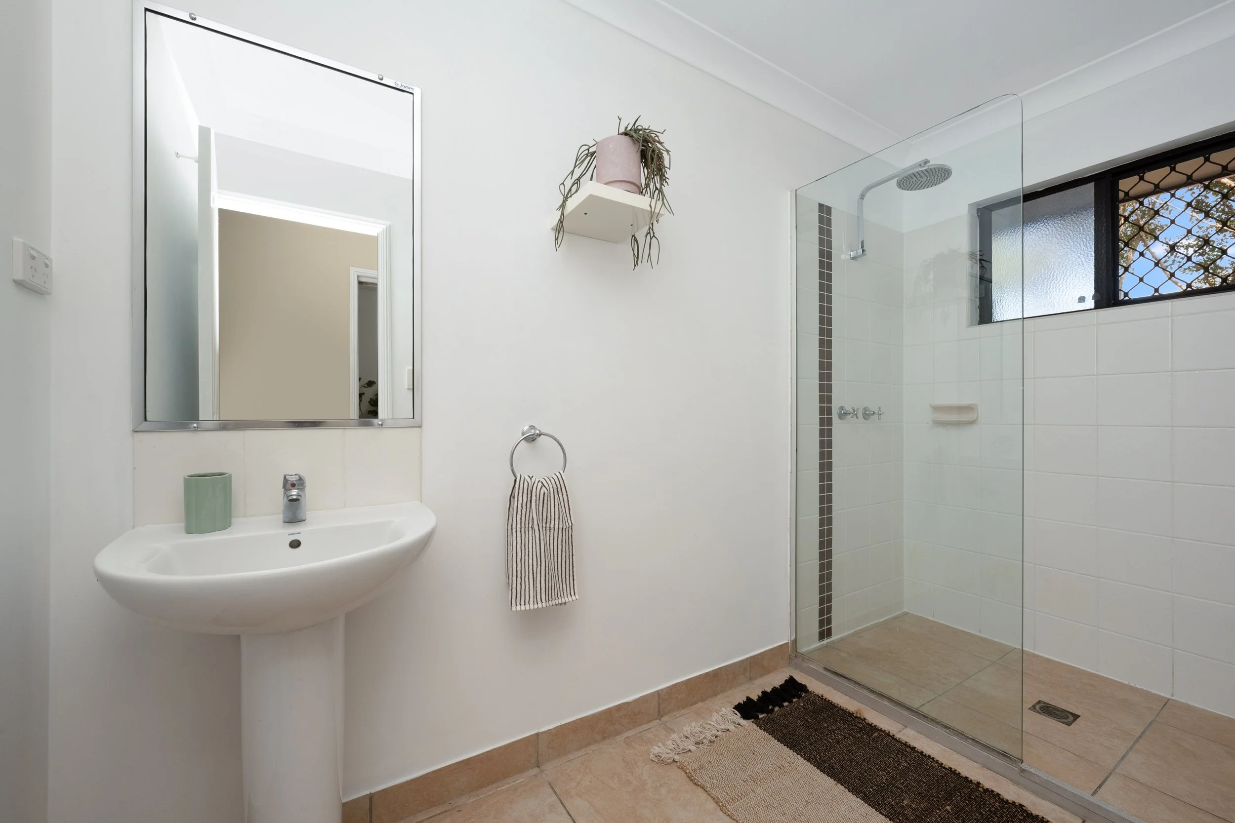 22 Woodwark21.jpg